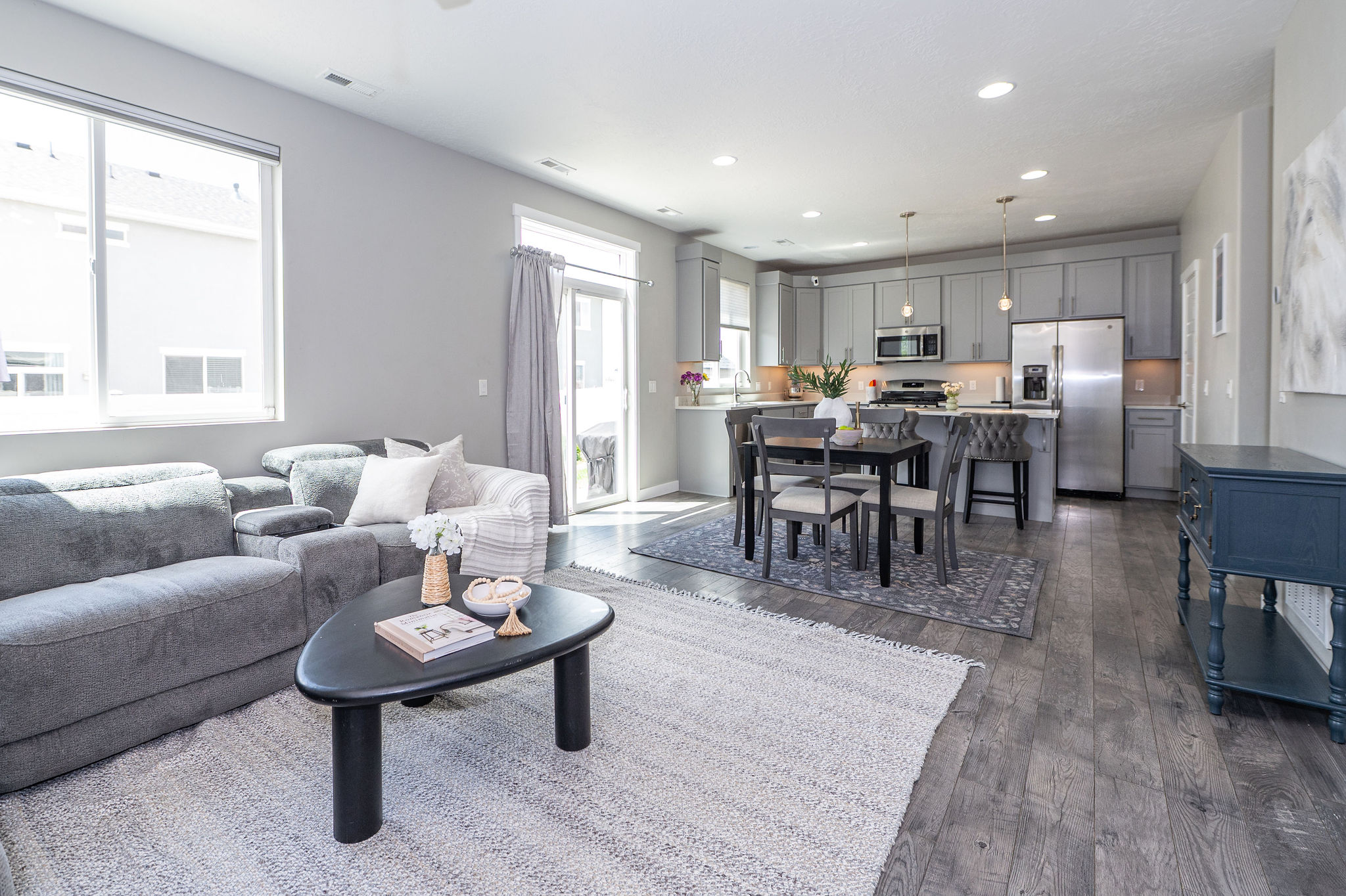 family room to kitchen