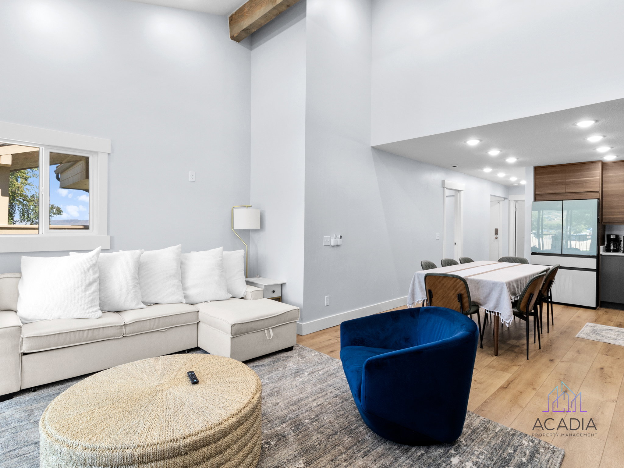 2 bed unit middle level