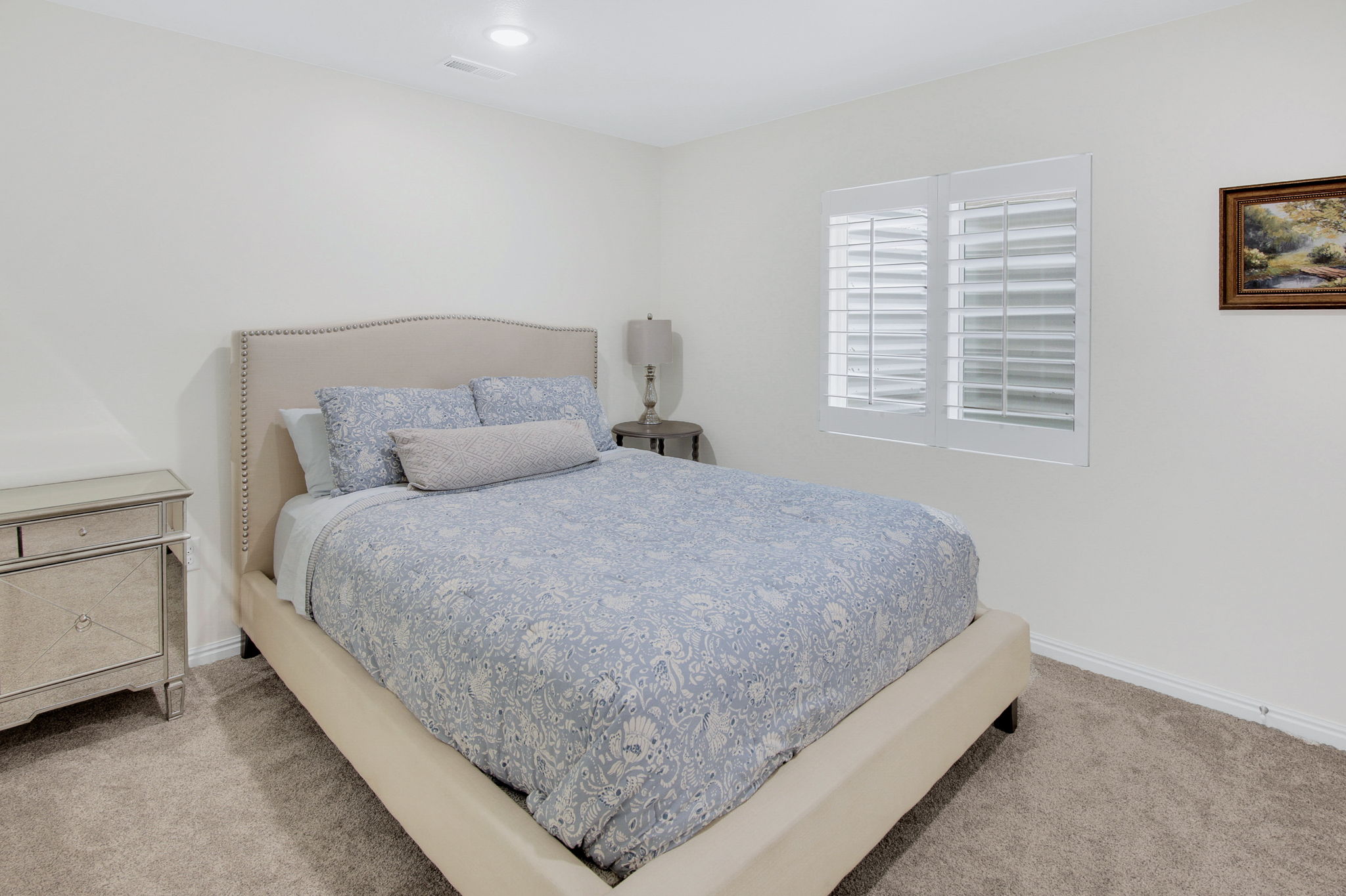 Soft neutral wall color