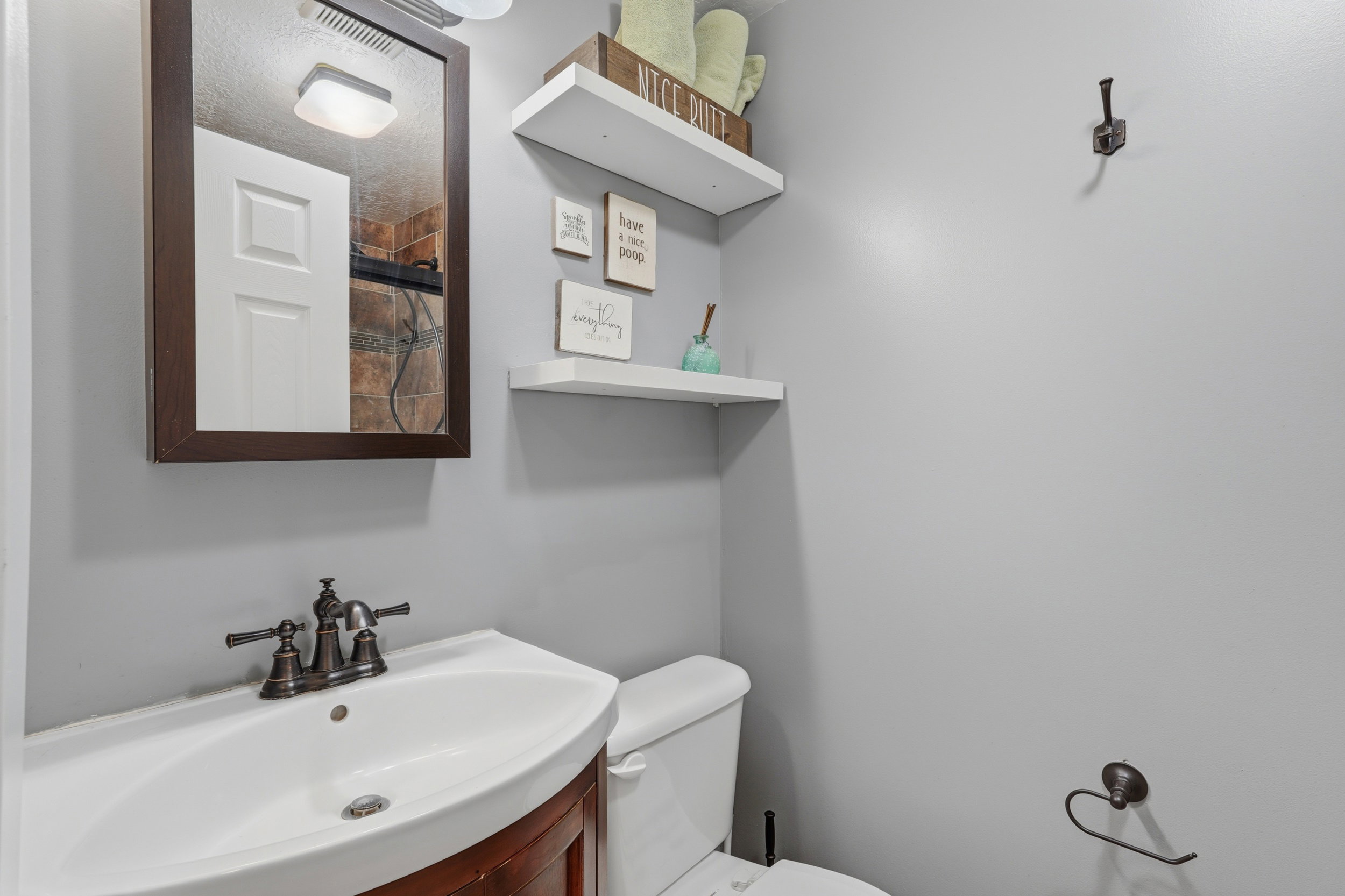 Guest 3/4 bath
