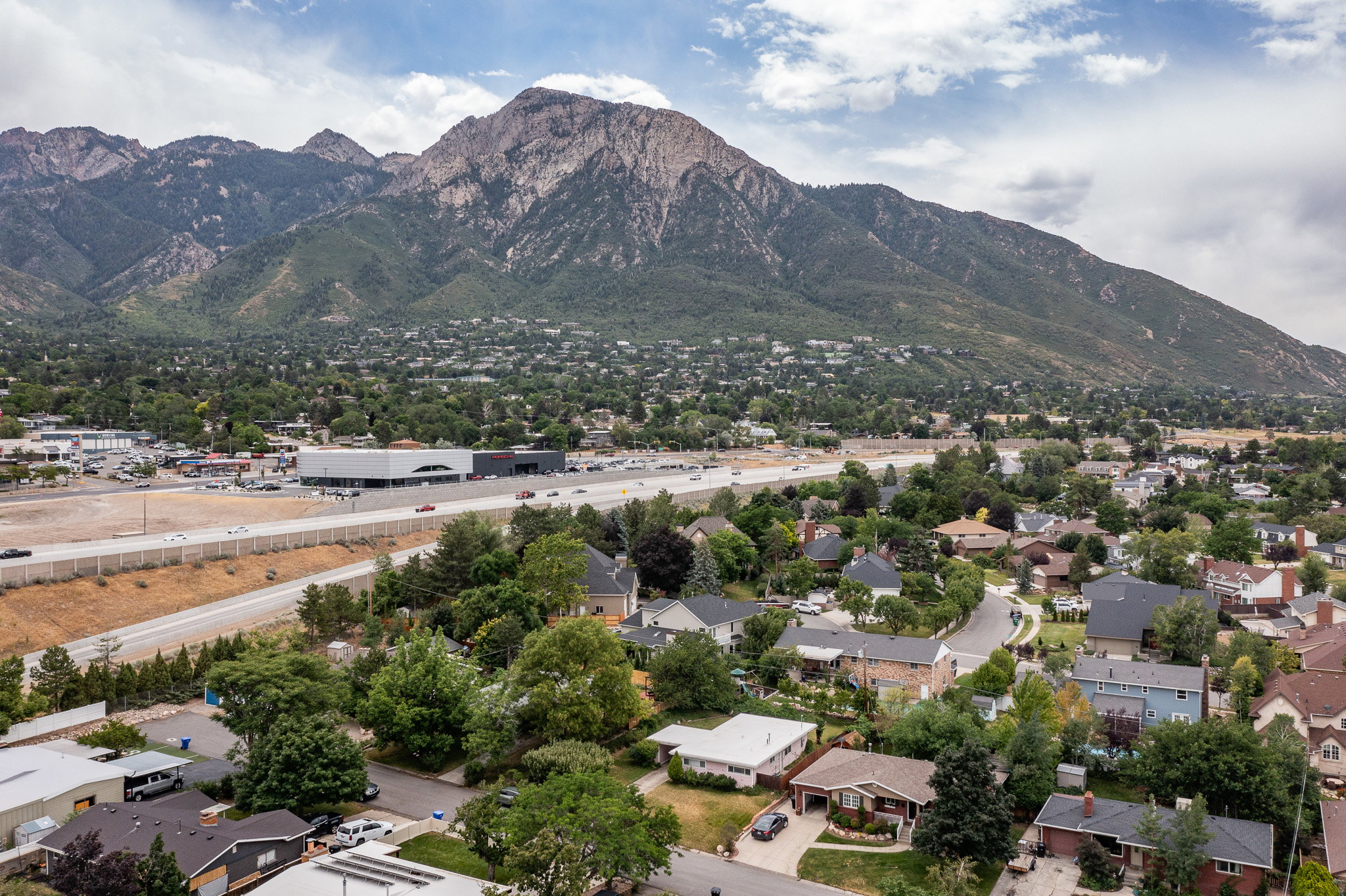 Perfectly positioned to embrace Utah's spectacular mountain scenery, this location offers beauty, recreation, and convenience all in one.