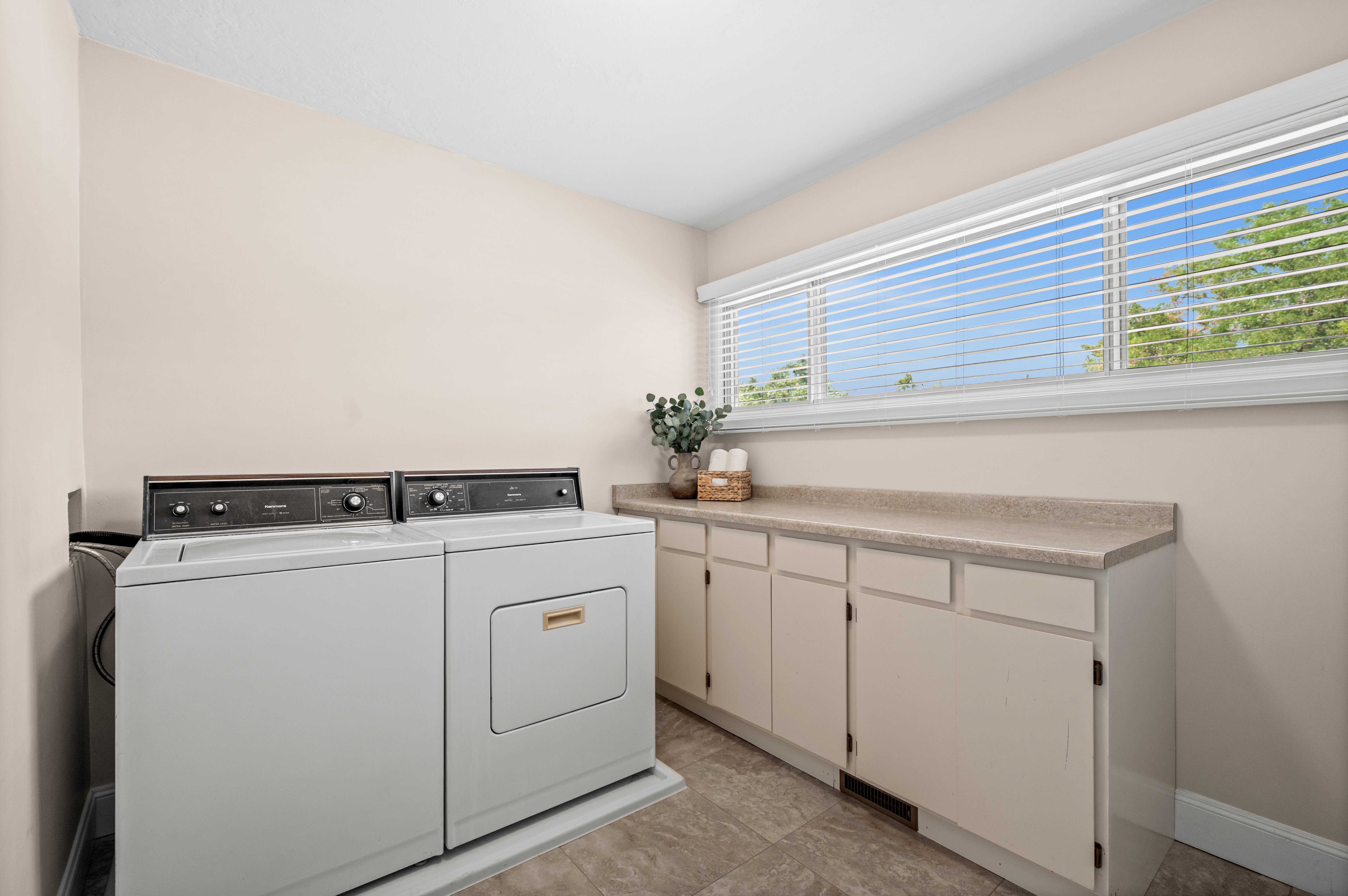Thoughtfully designed for both function and comfort, this spacious bathroom makes every day feel a little more luxurious.