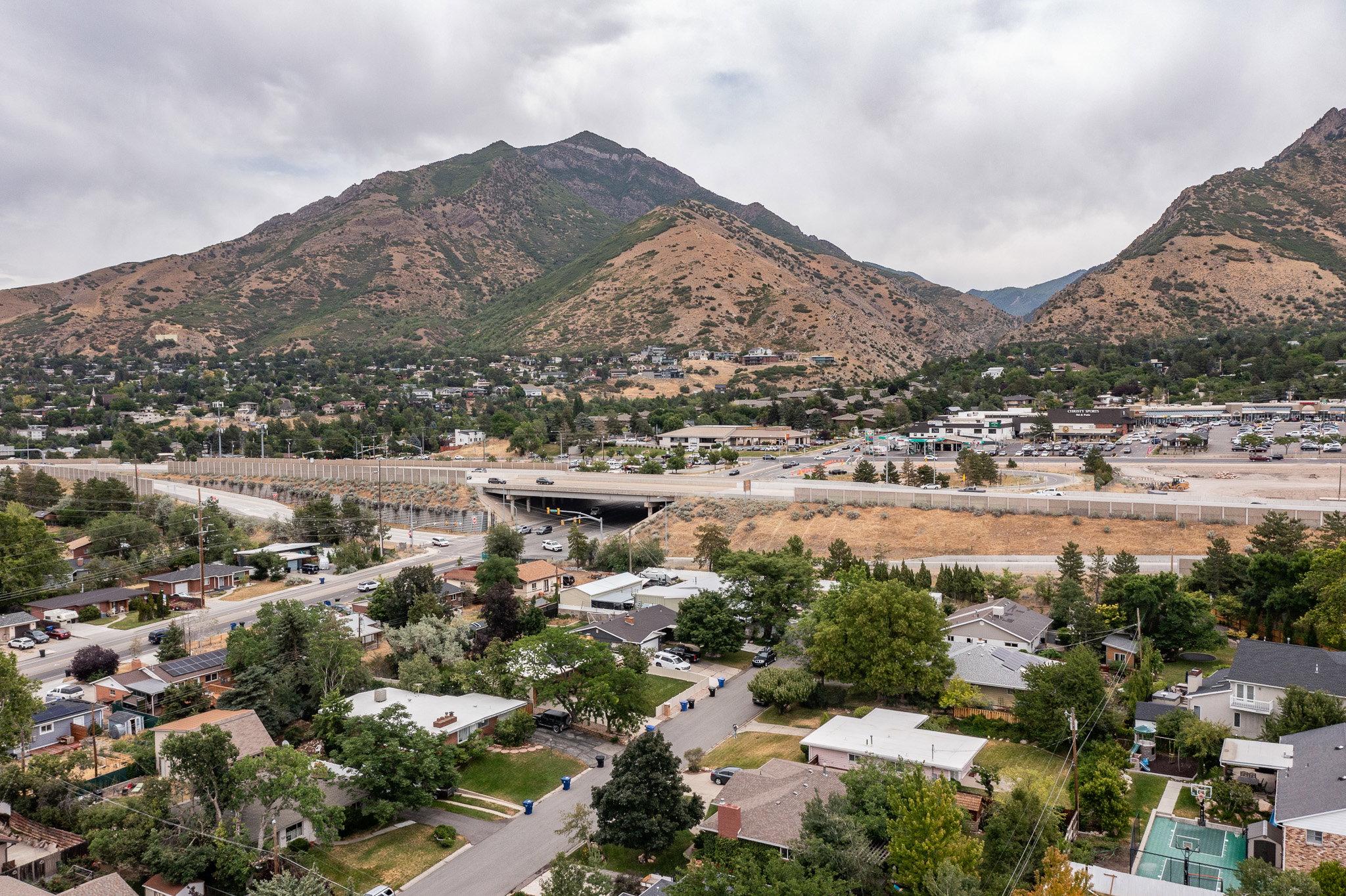 Framed by Utah's breathtaking mountain range, this exceptional location offers endless opportunities for adventure, recreation, and the lifestyle you've been searching for.