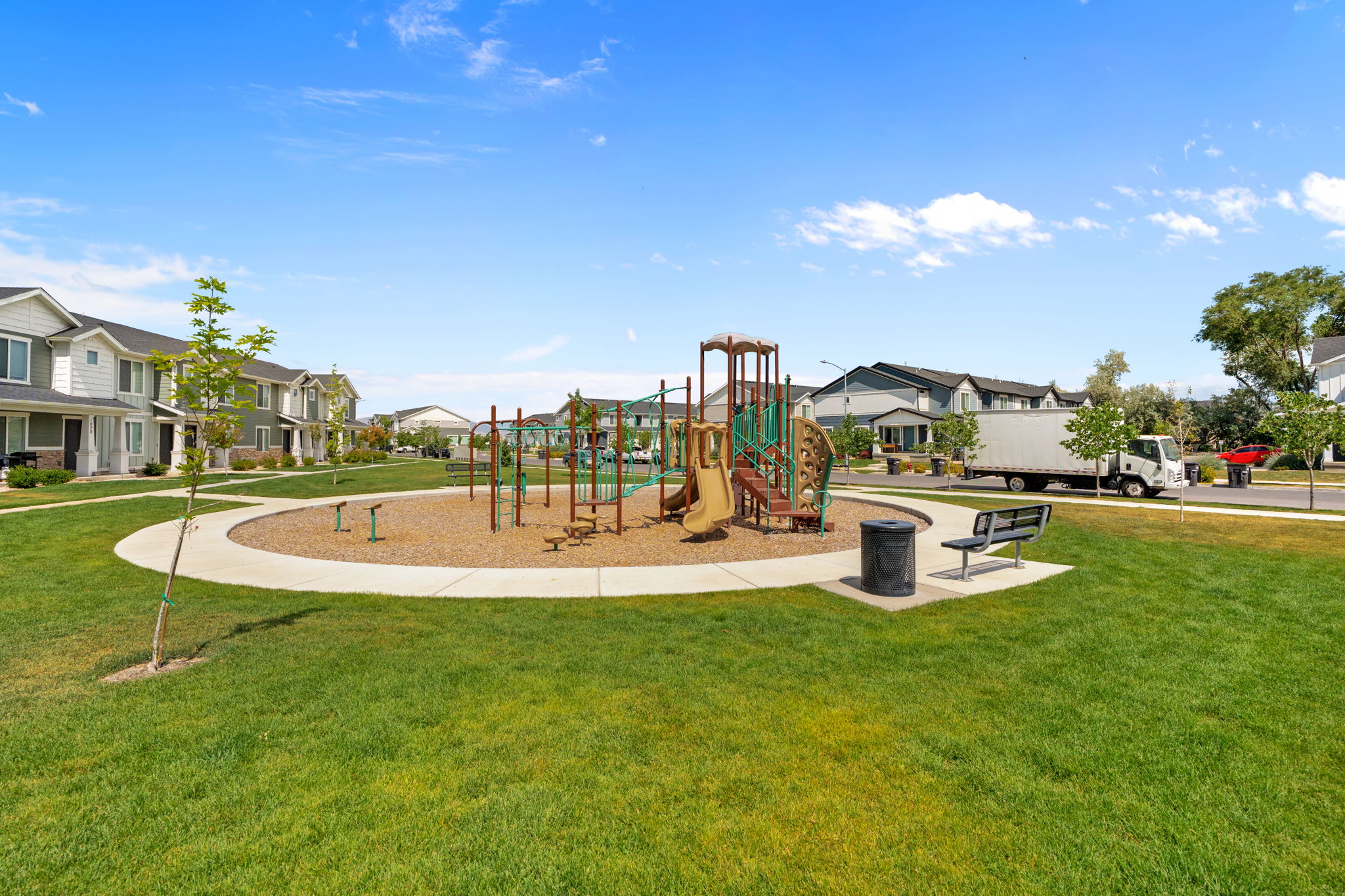 Community/complex playground.