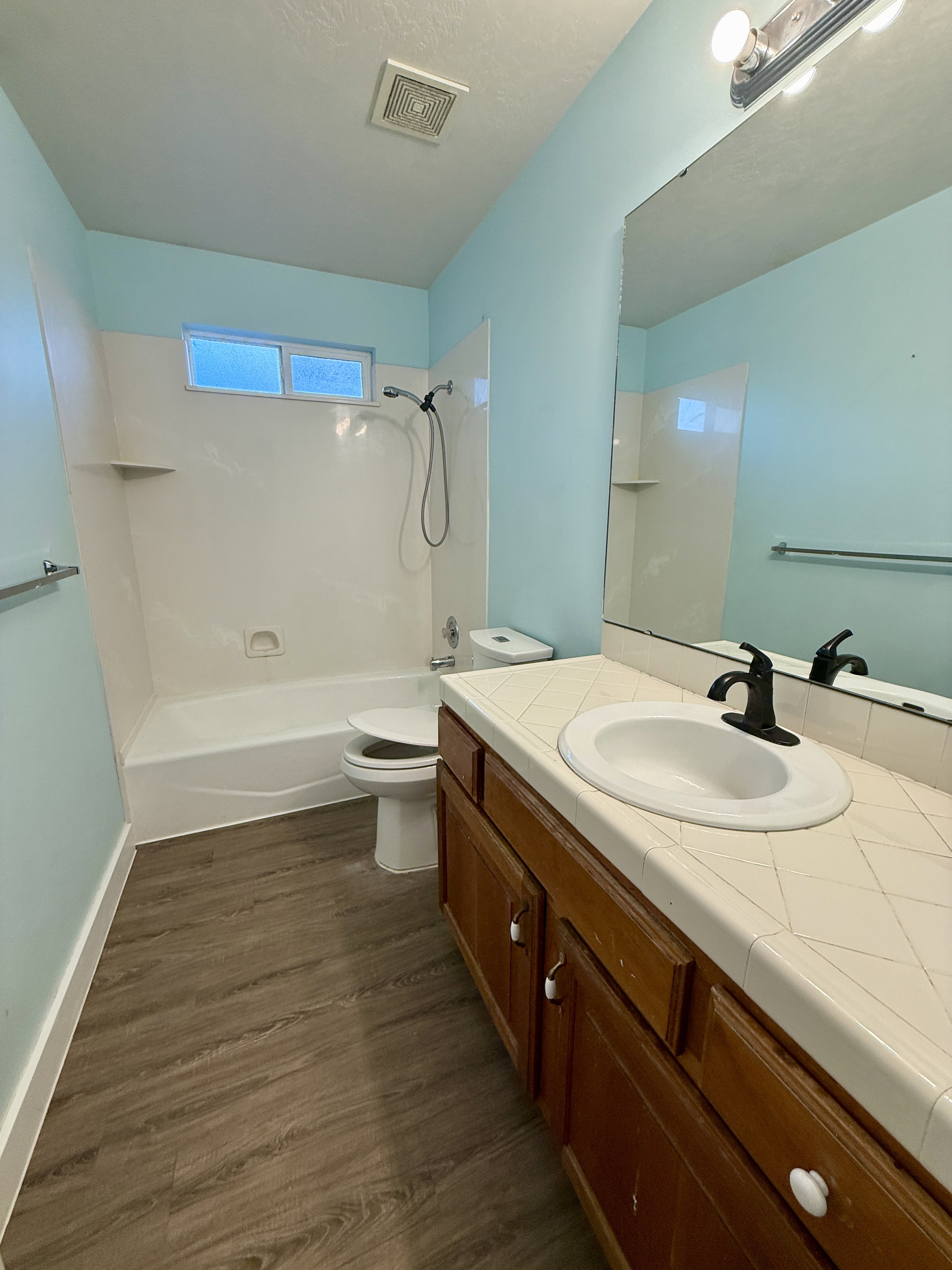 Main Hall bath