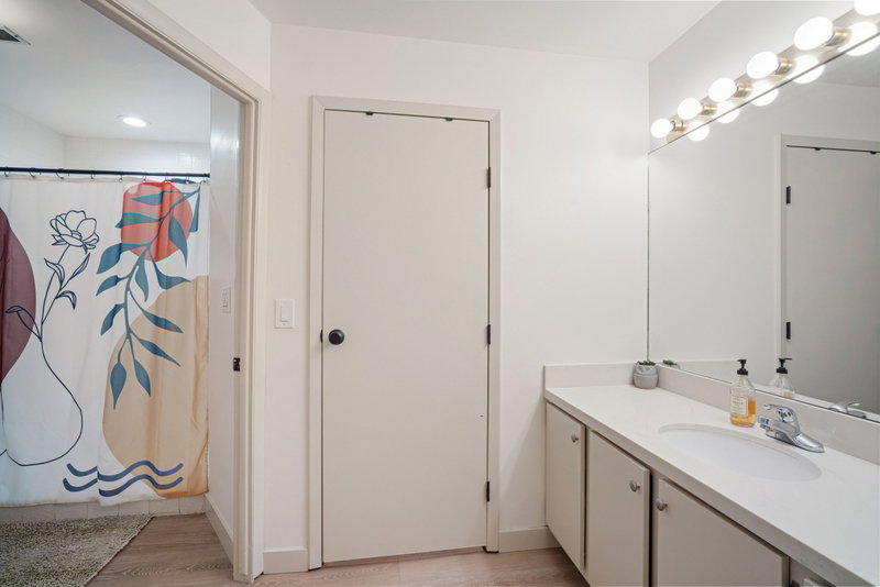 En Suite Primary Bath
