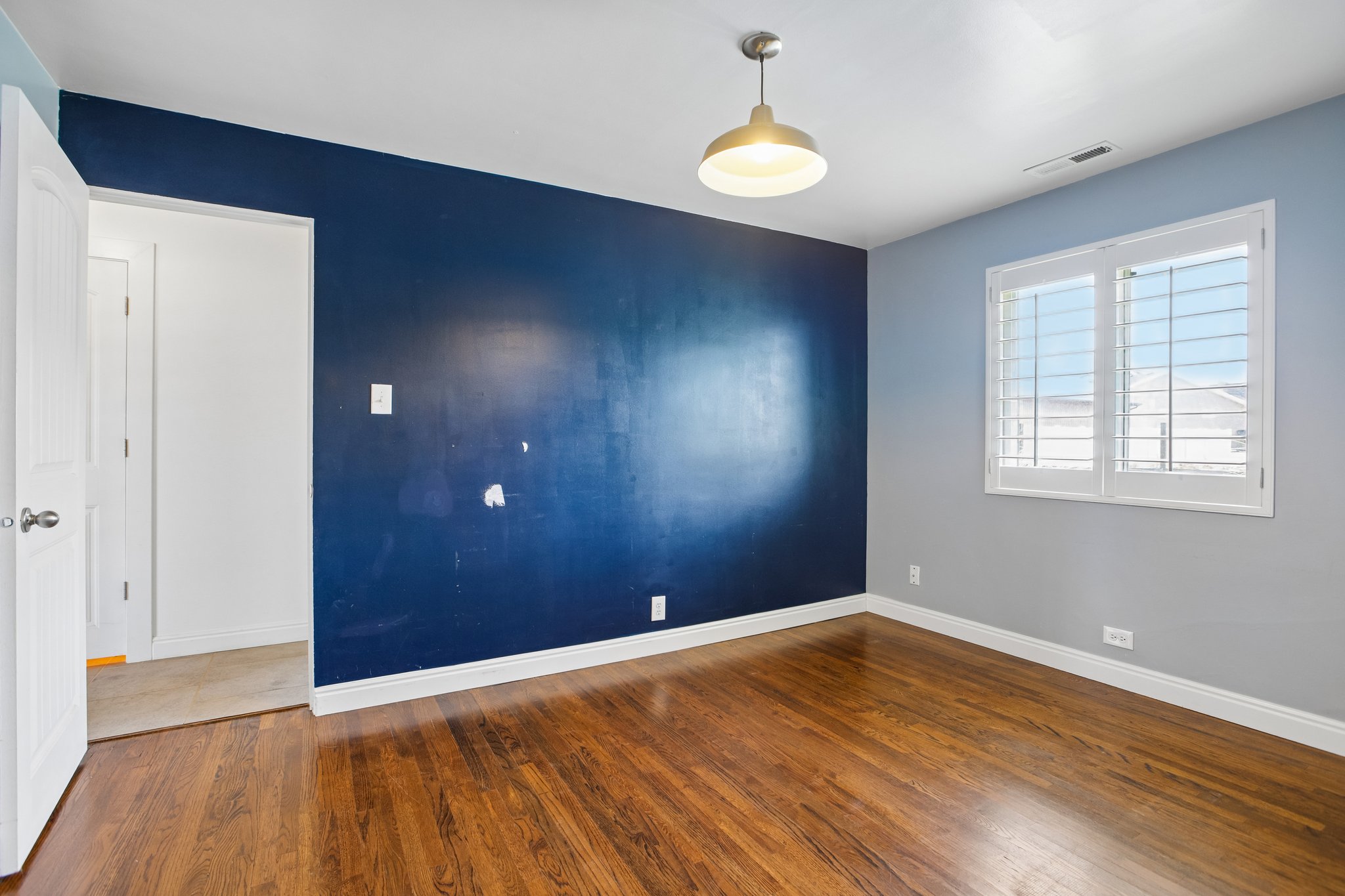 Hardwood-style flooring throughout