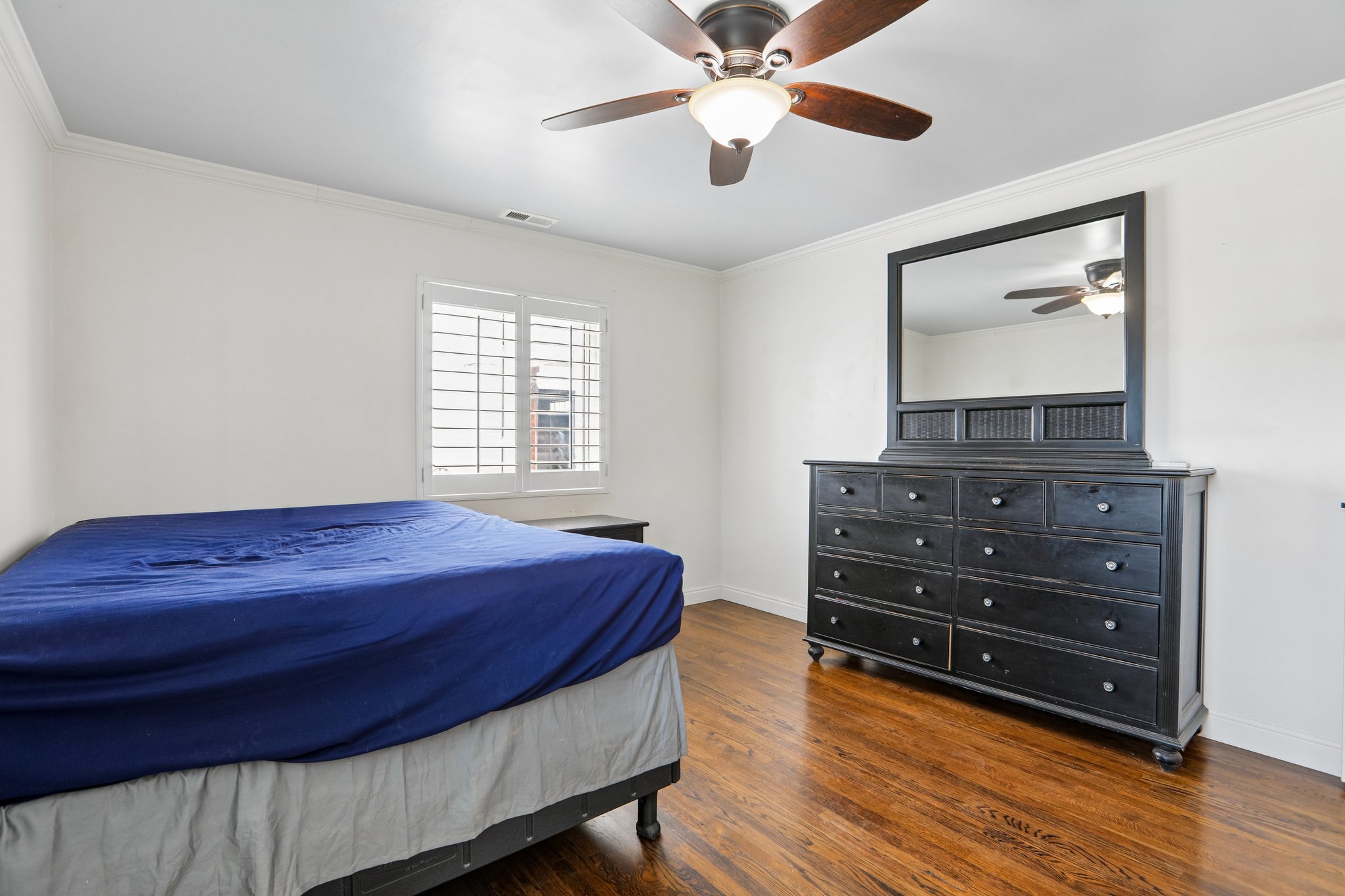Hardwood-style flooring throughout