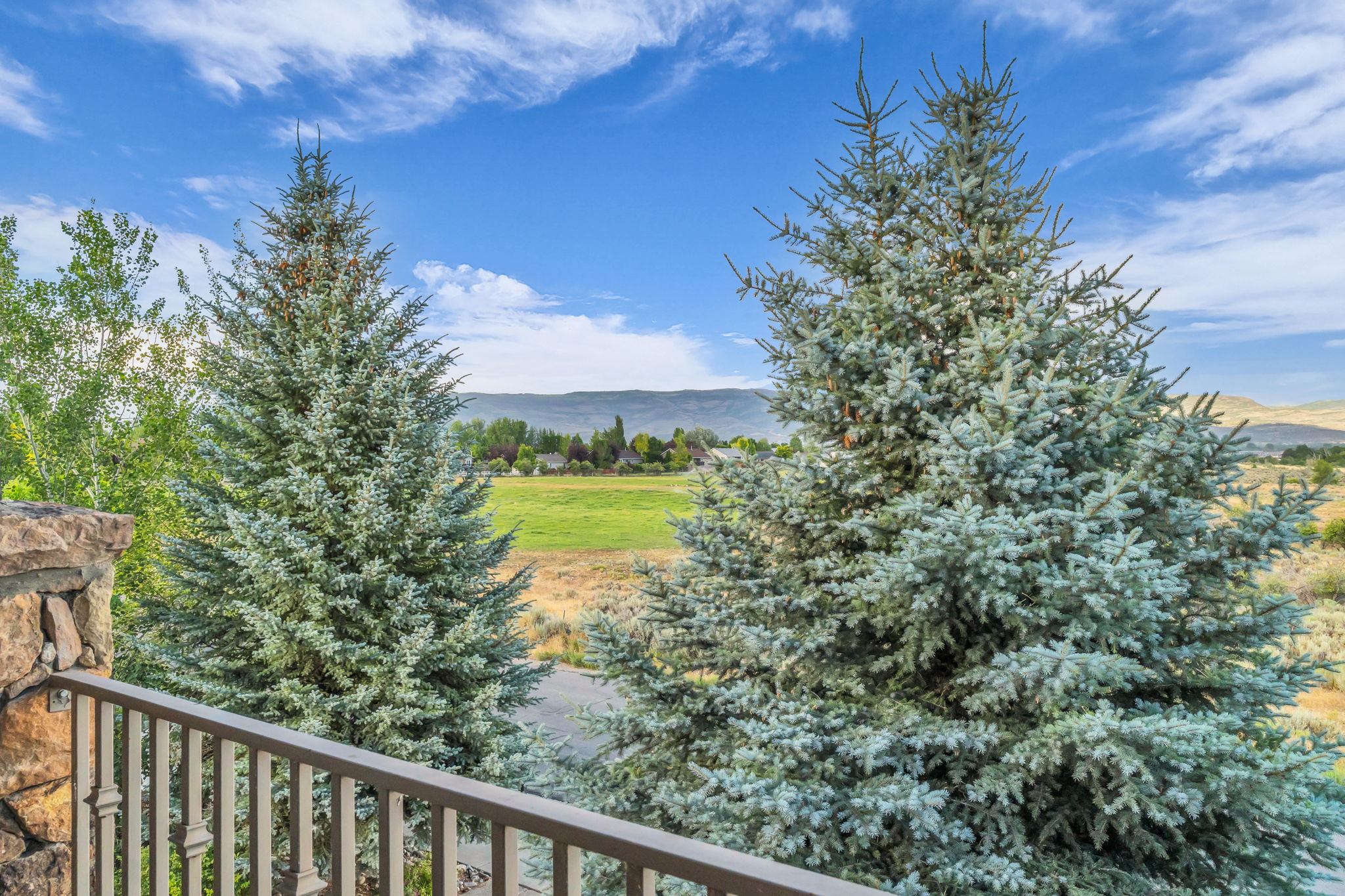 Upstairs deck view