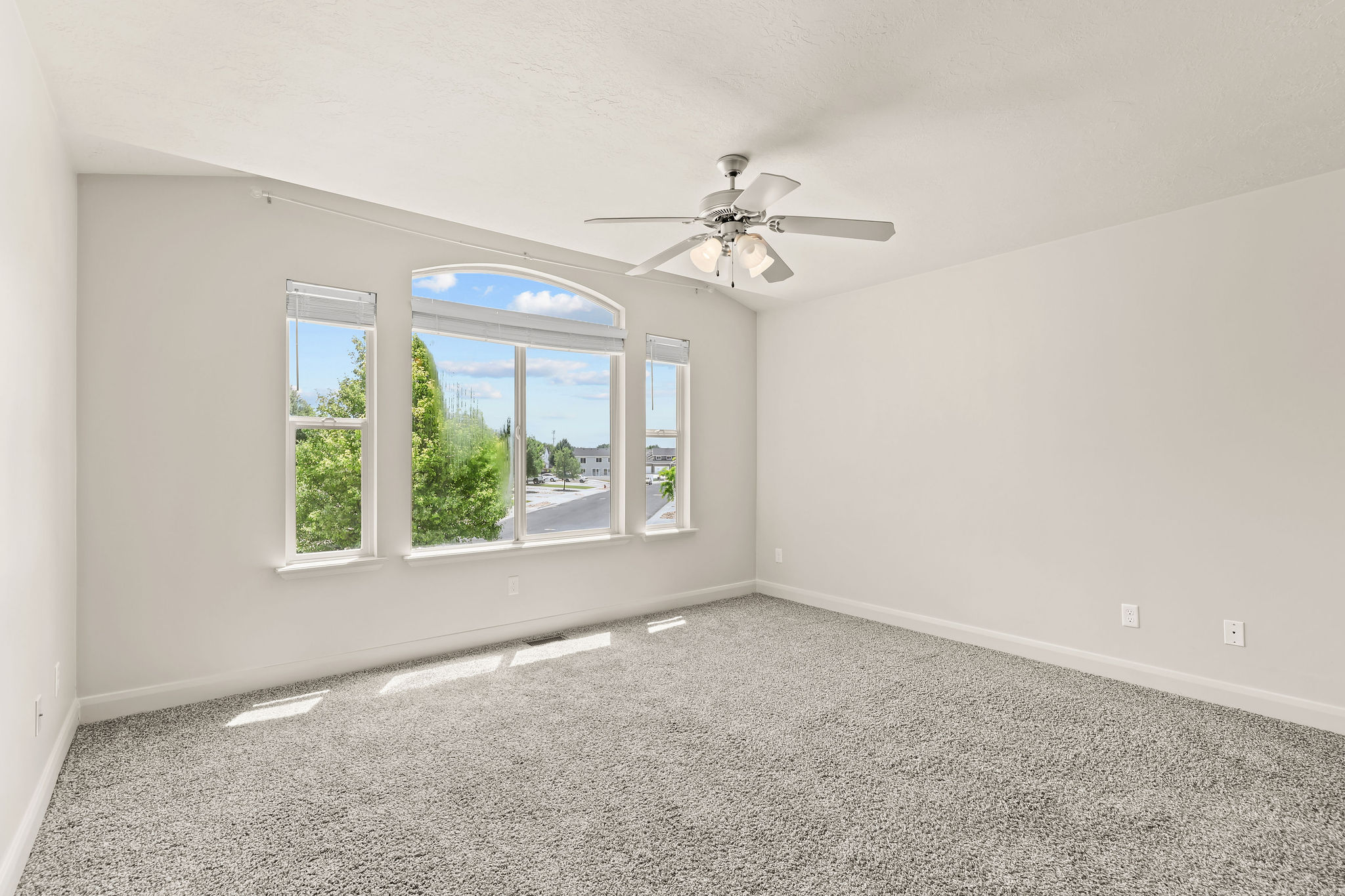 Main Bedroom with lots of light and beautiful mountain views