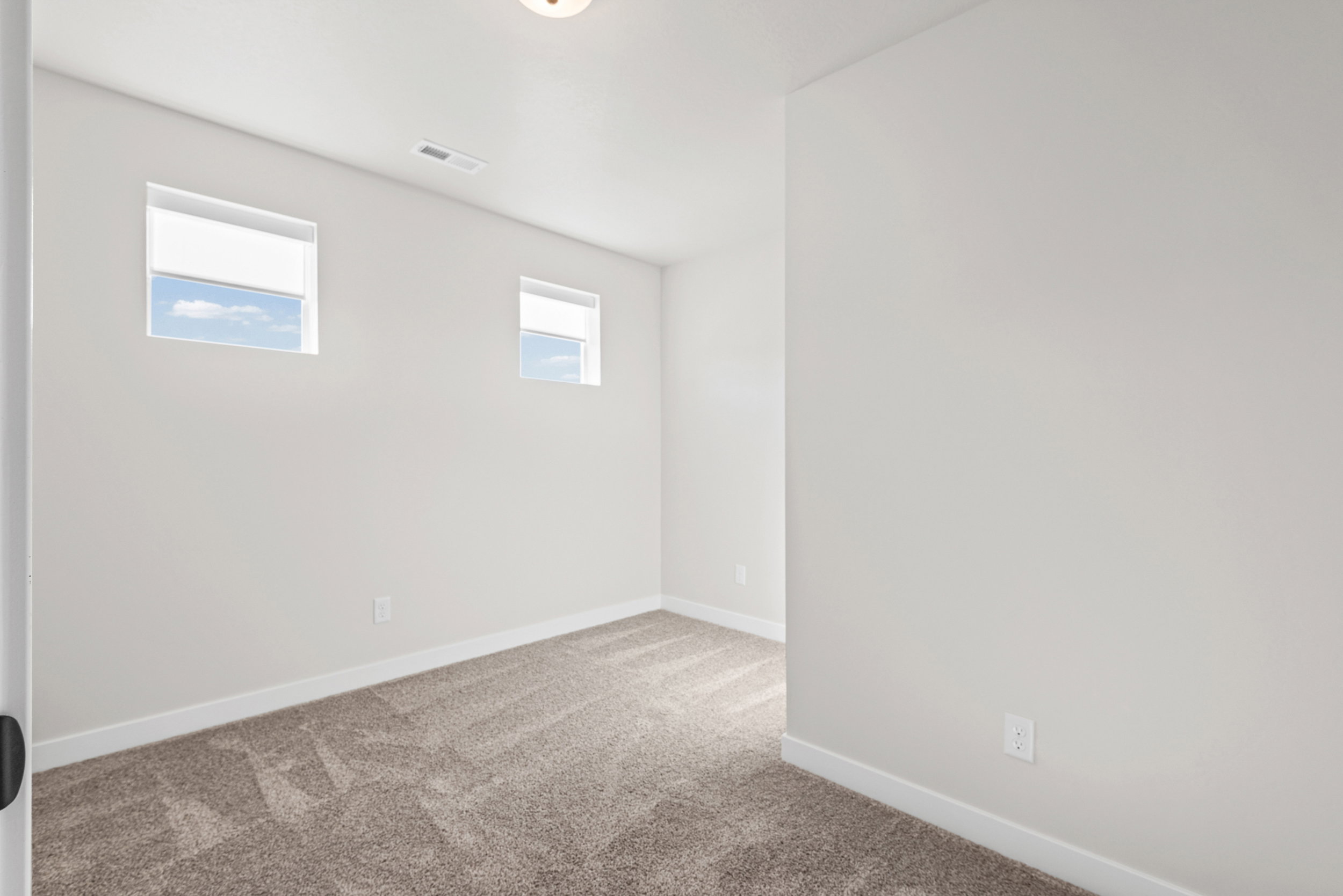 Office/den Flex Room