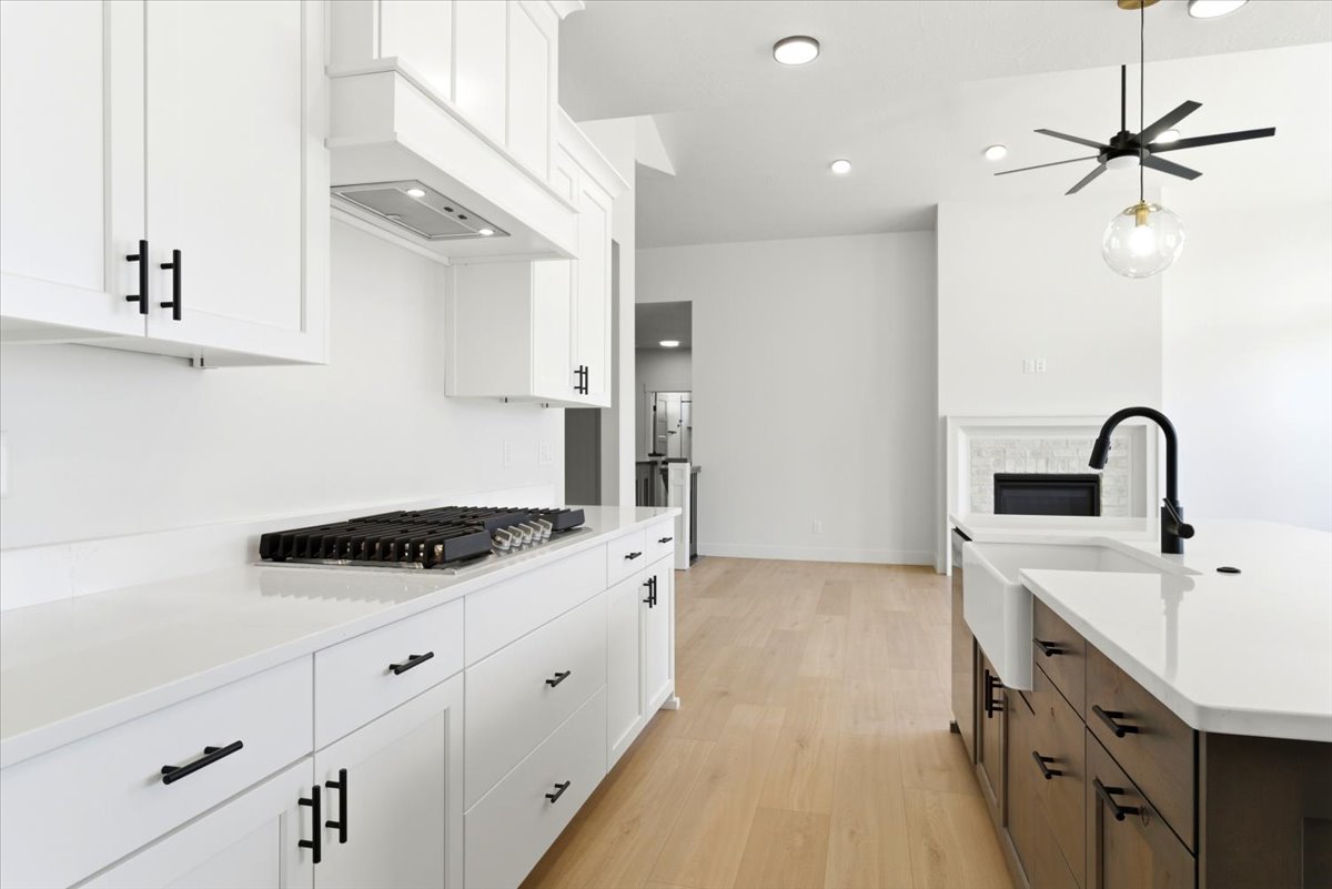 Photo of similar home - Finishes may vary