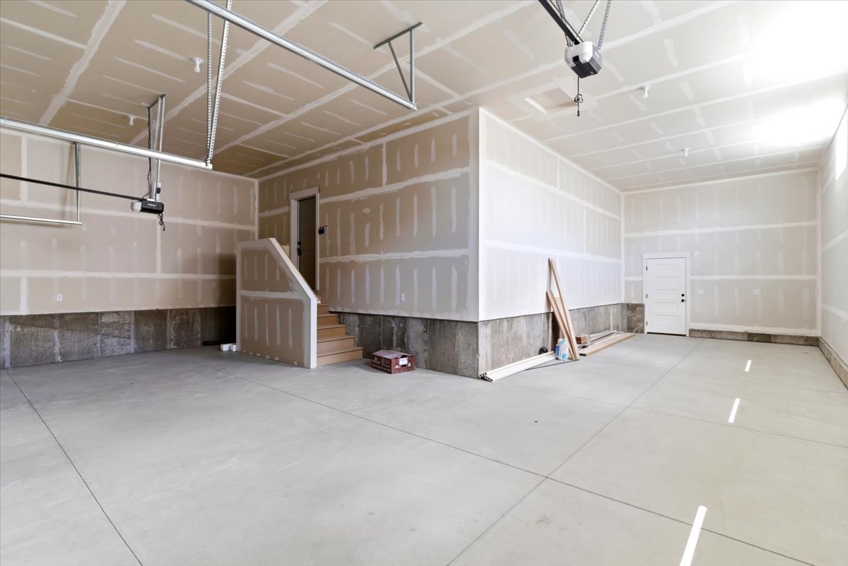 Photo of similar home - Finishes may vary