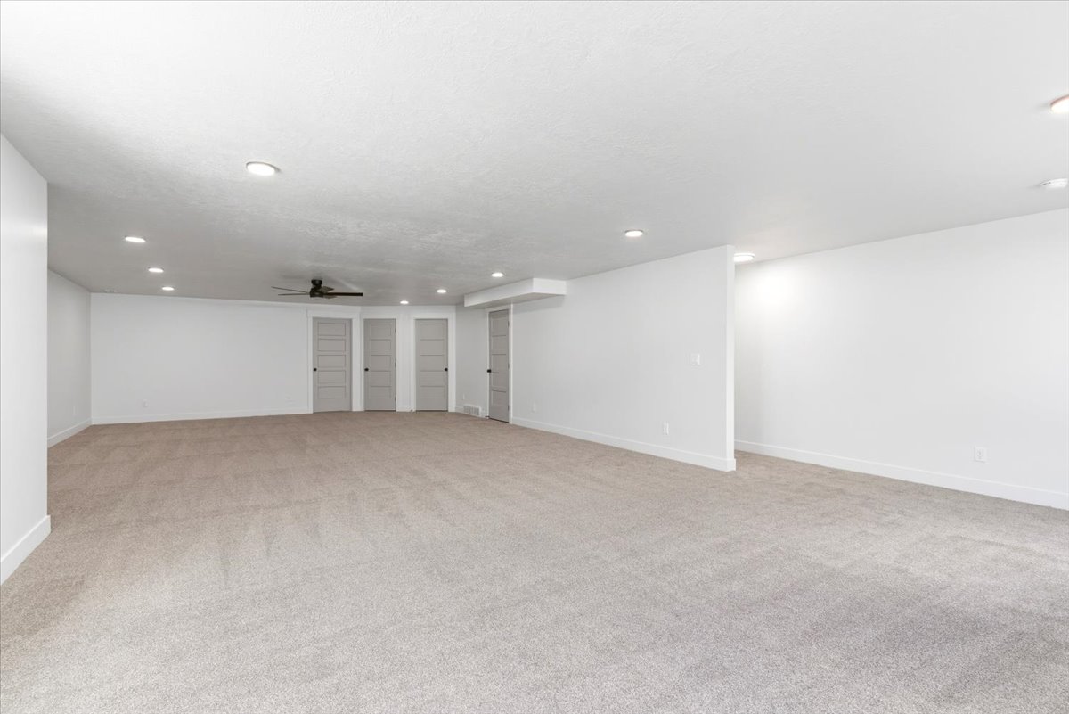 Photo of similar home - Finishes may vary