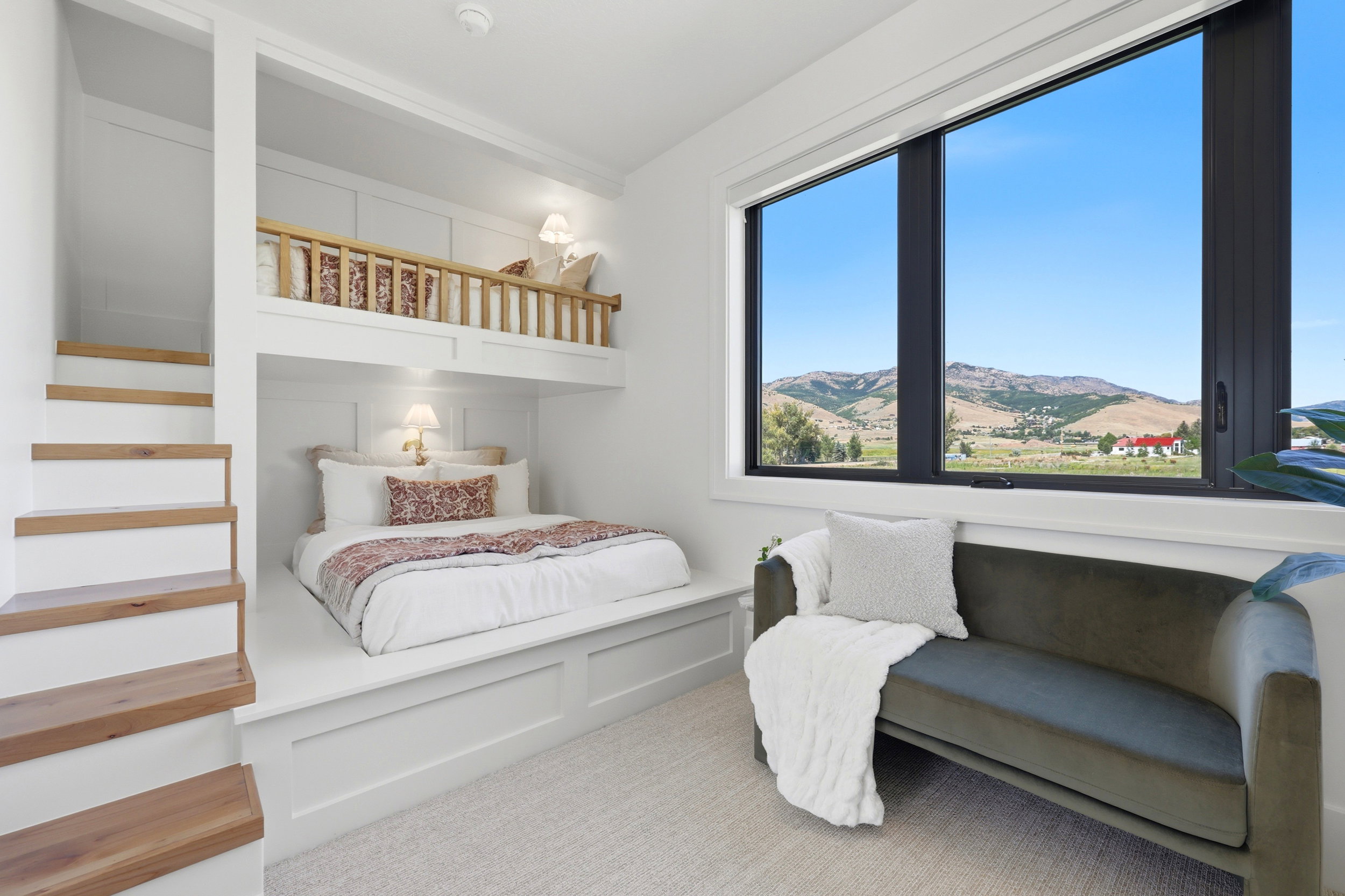 Kids bunk room