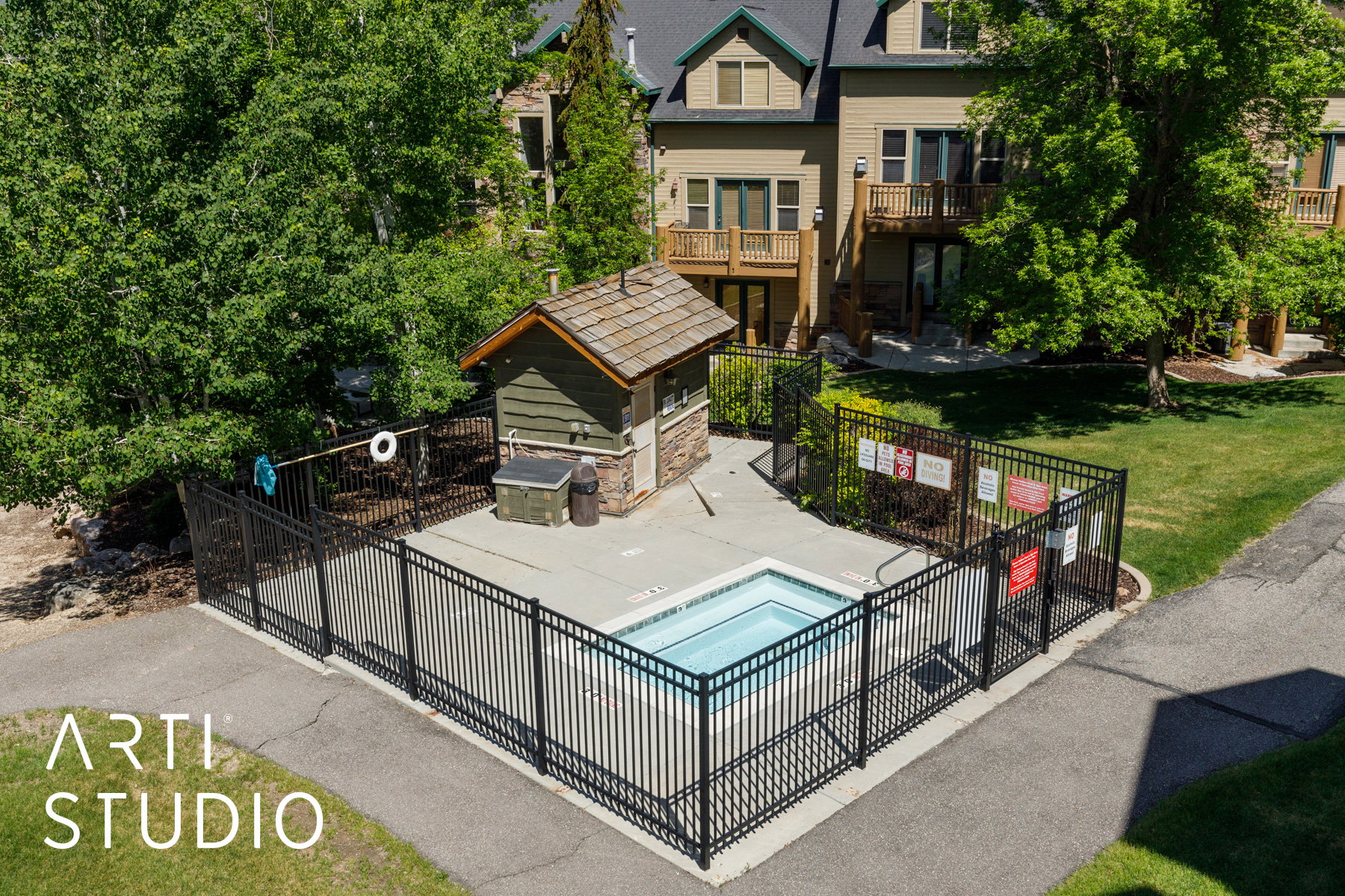Secluded hot tub area just steps from Unit 1107