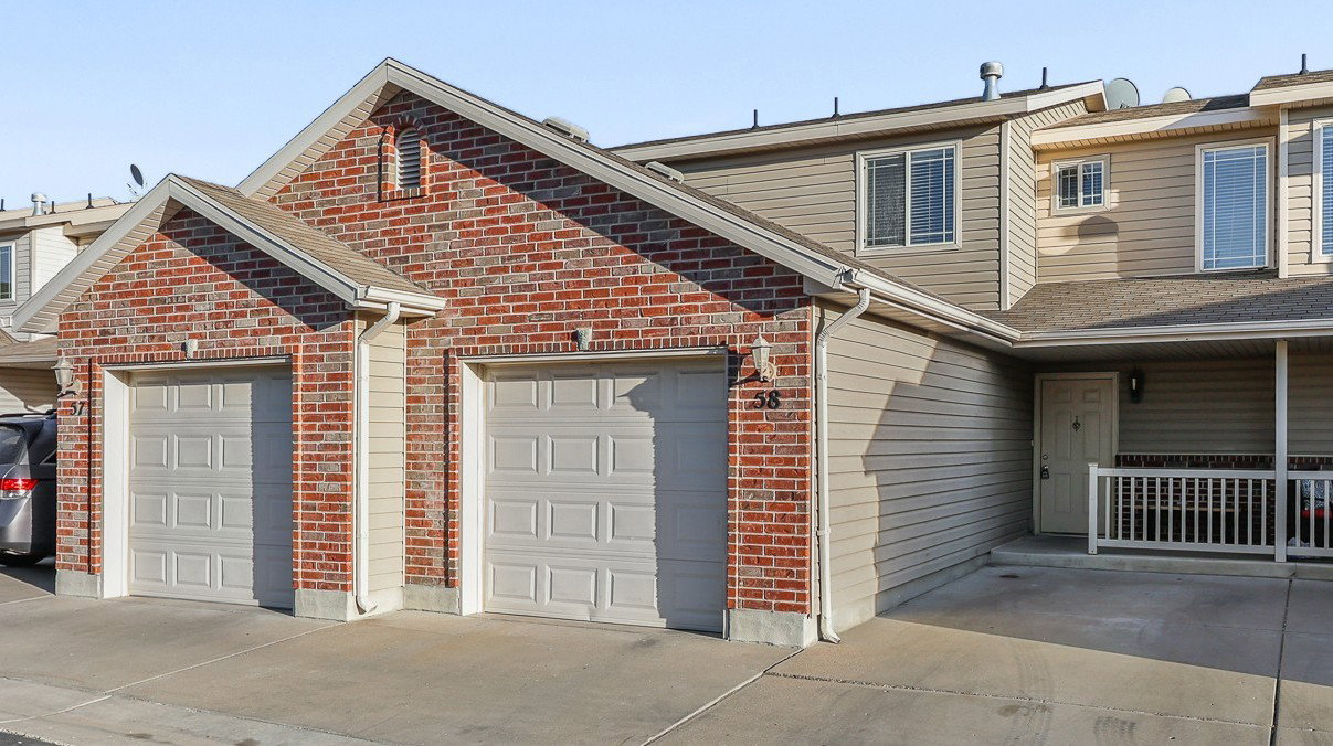 Front of Home with a Covered  Front Porch