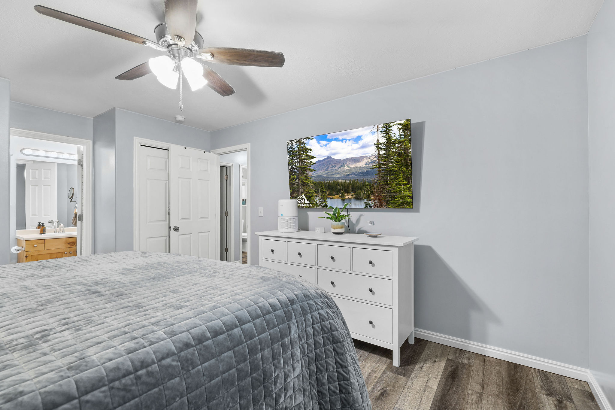 Master bedroom