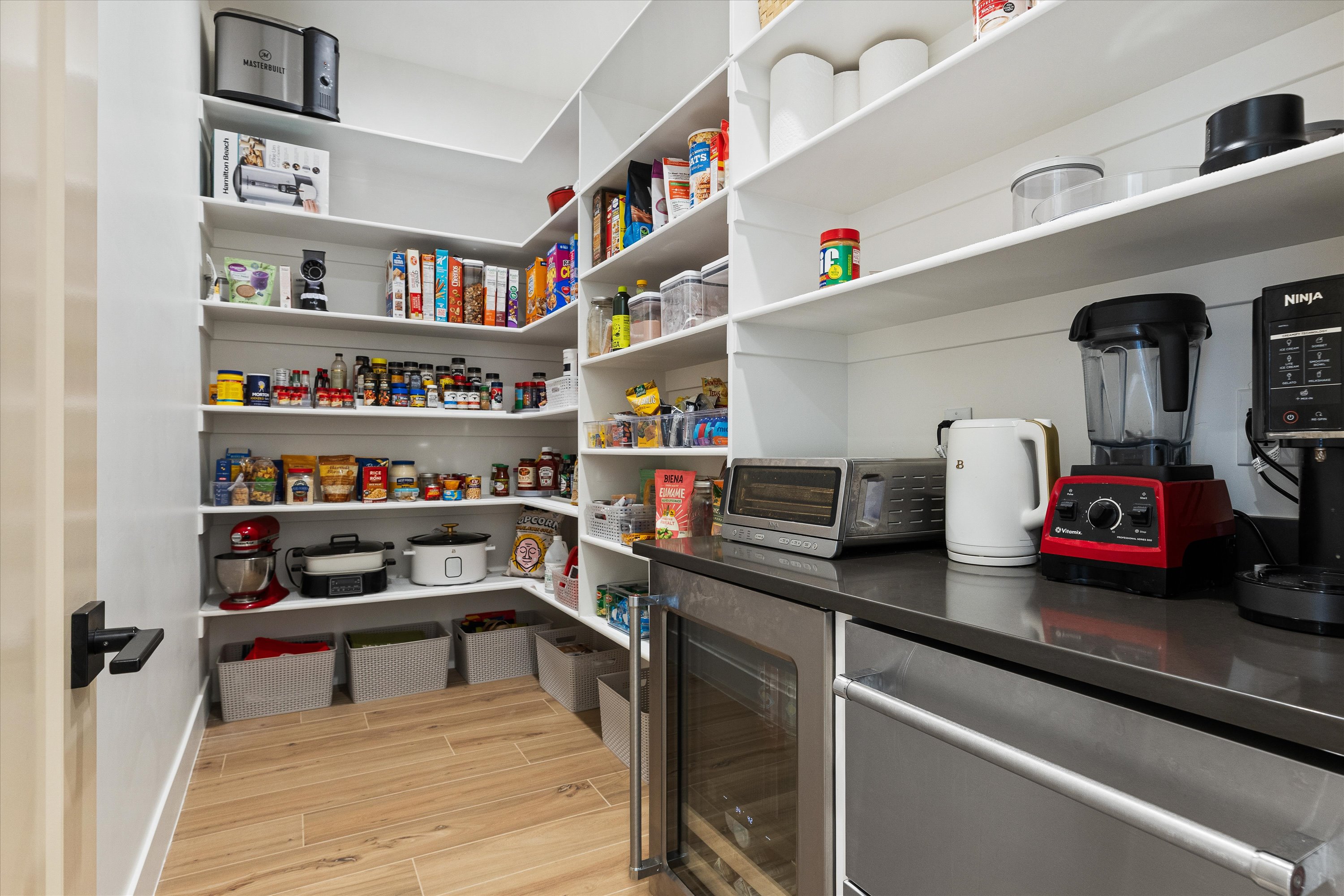 Huge Pantry with Dry Bar for Extra Refrigeration