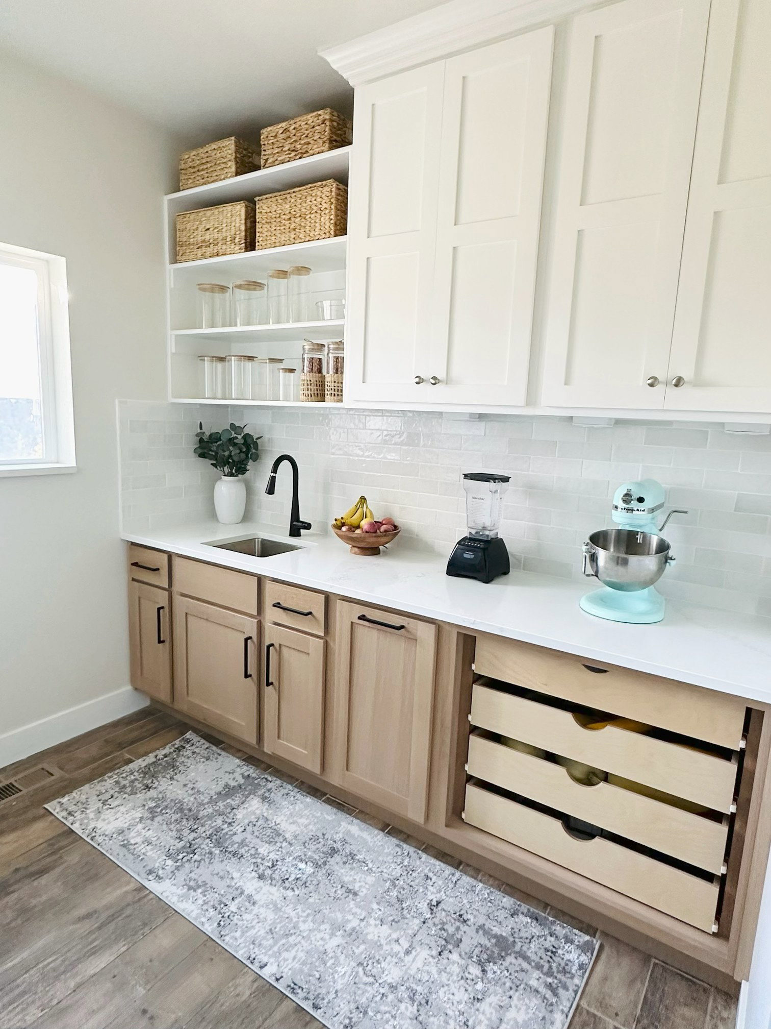 Butler's Pantry