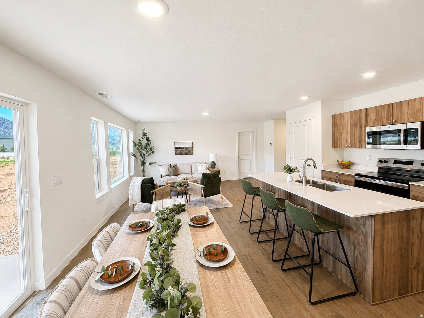 Photos of another patio home in the subdivision.