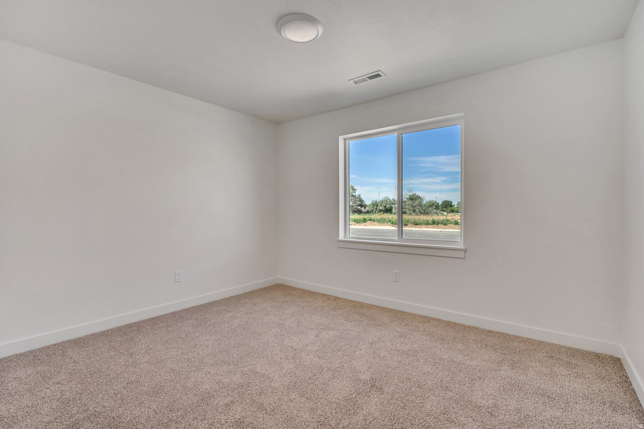 Photos of another patio home in the subdivision.