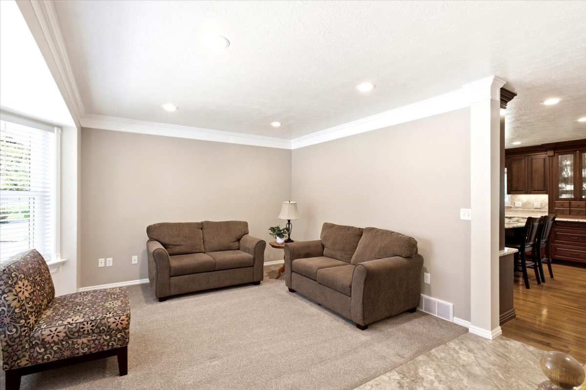 Large space to be utilized as formal living, office or Piano room