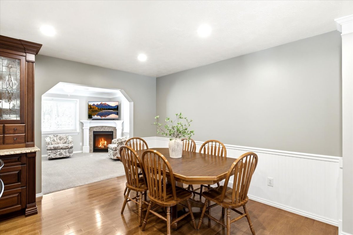 Large area with room to expand dining table for entertaining.