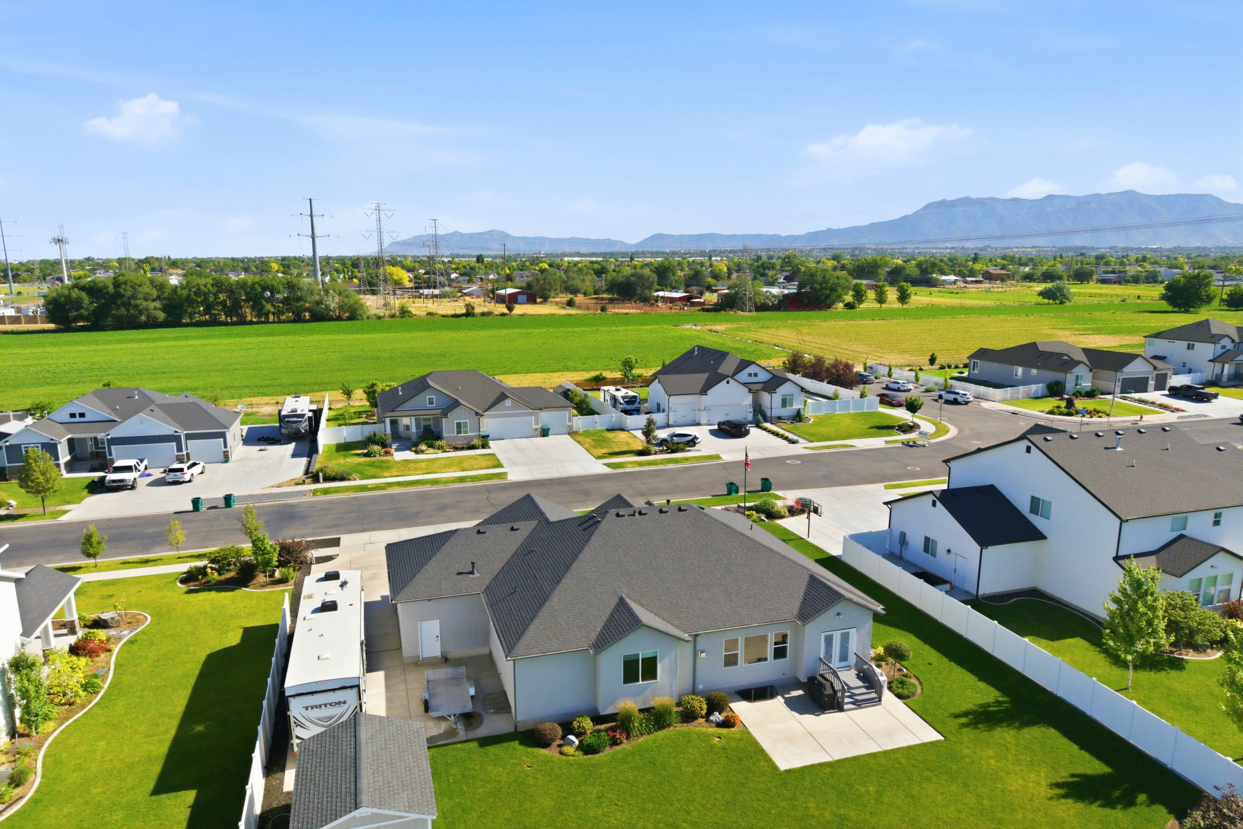 View of property and neighborhood
