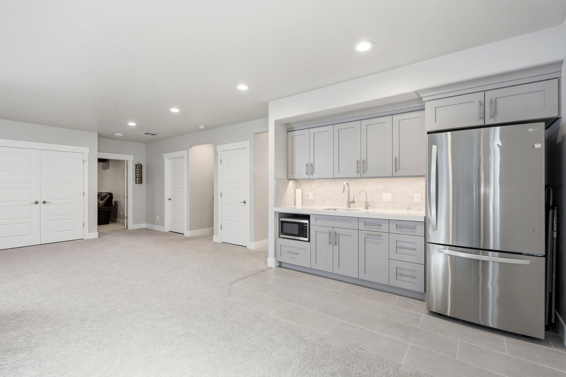 Lower level kitchenette