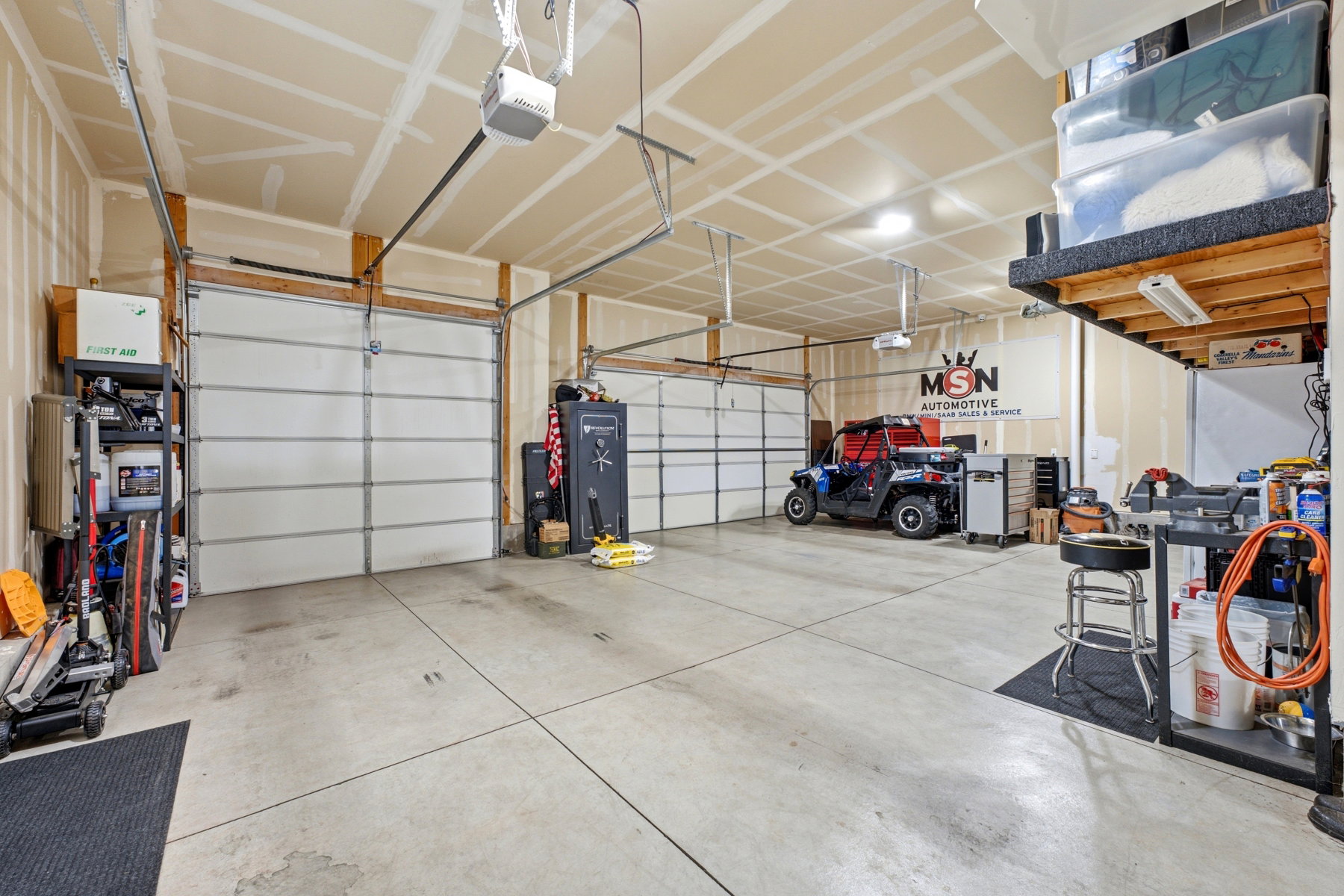Spacious 3-car garage