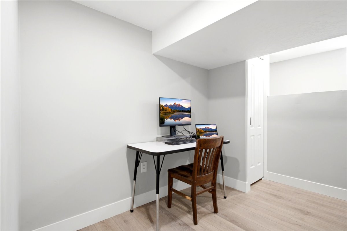 Additional upgrades include a high-efficiency furnace (approx. 2016), central air conditioning (approx. 2016), water heater (2020), convenient cartridge-style water softener system, fiber internet.