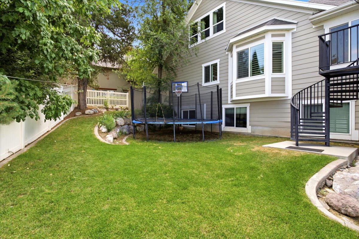 Spacious backyard