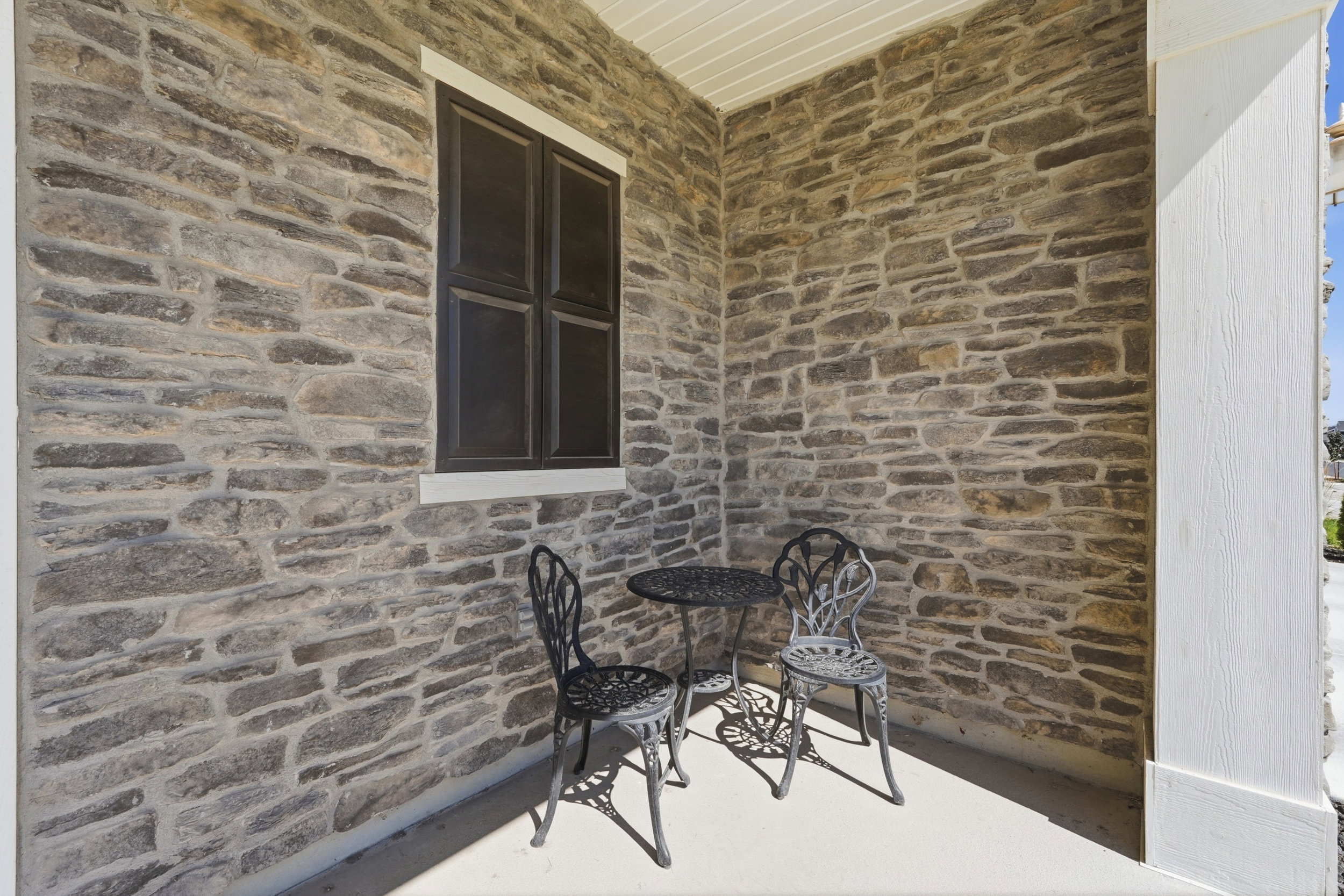 Covered Front porch