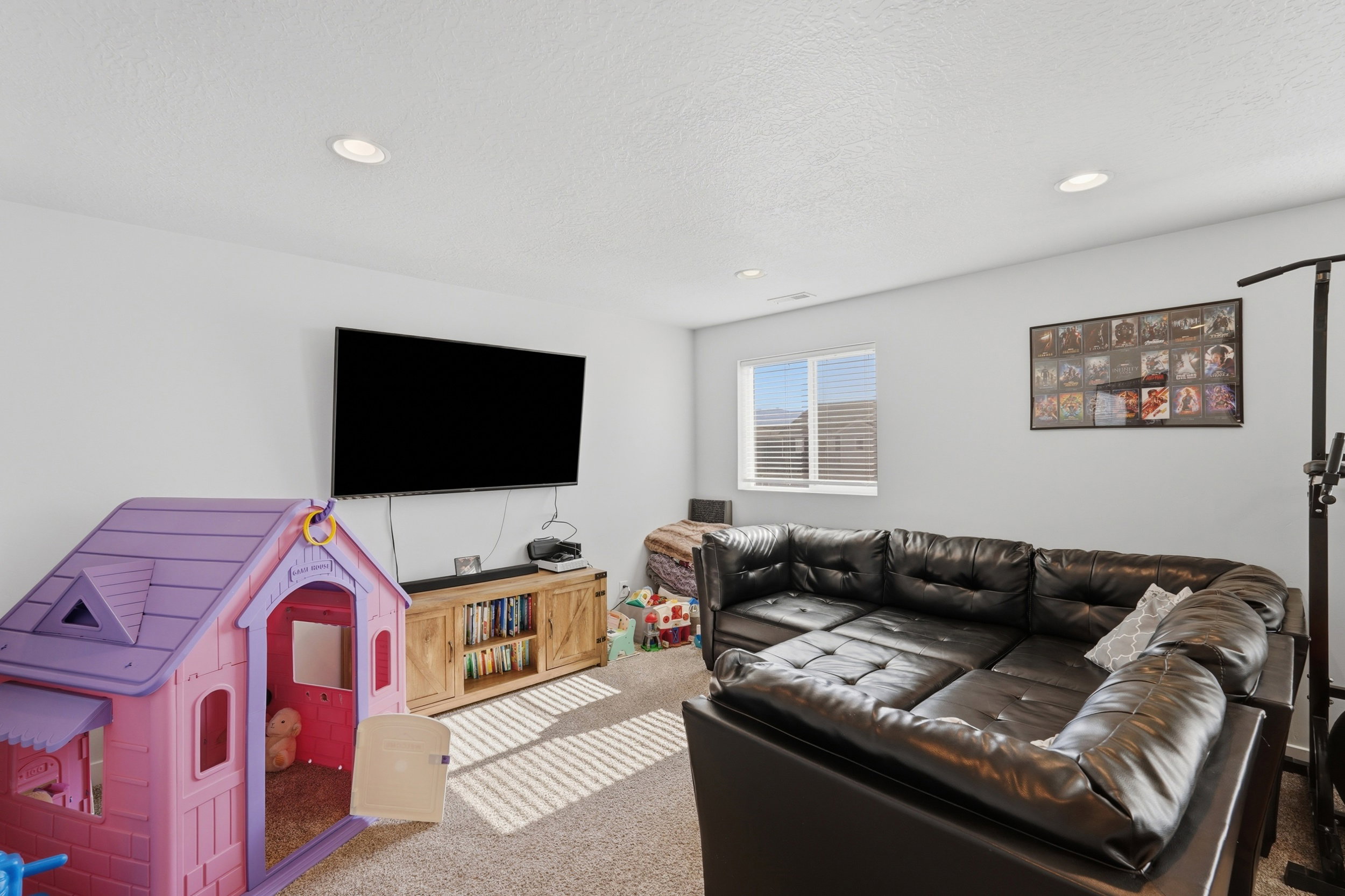 Upstairs living space/loft