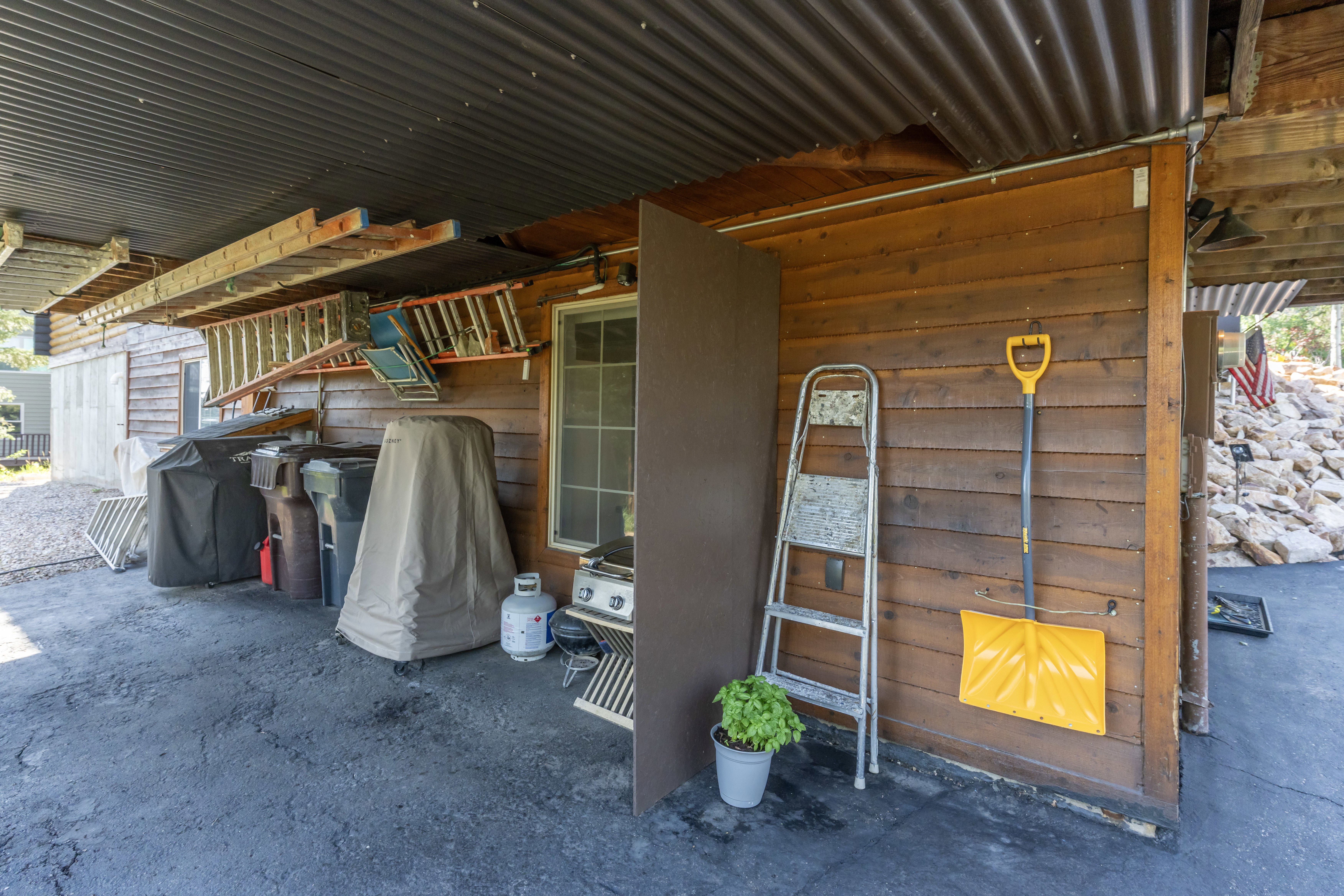 Under-deck storage area