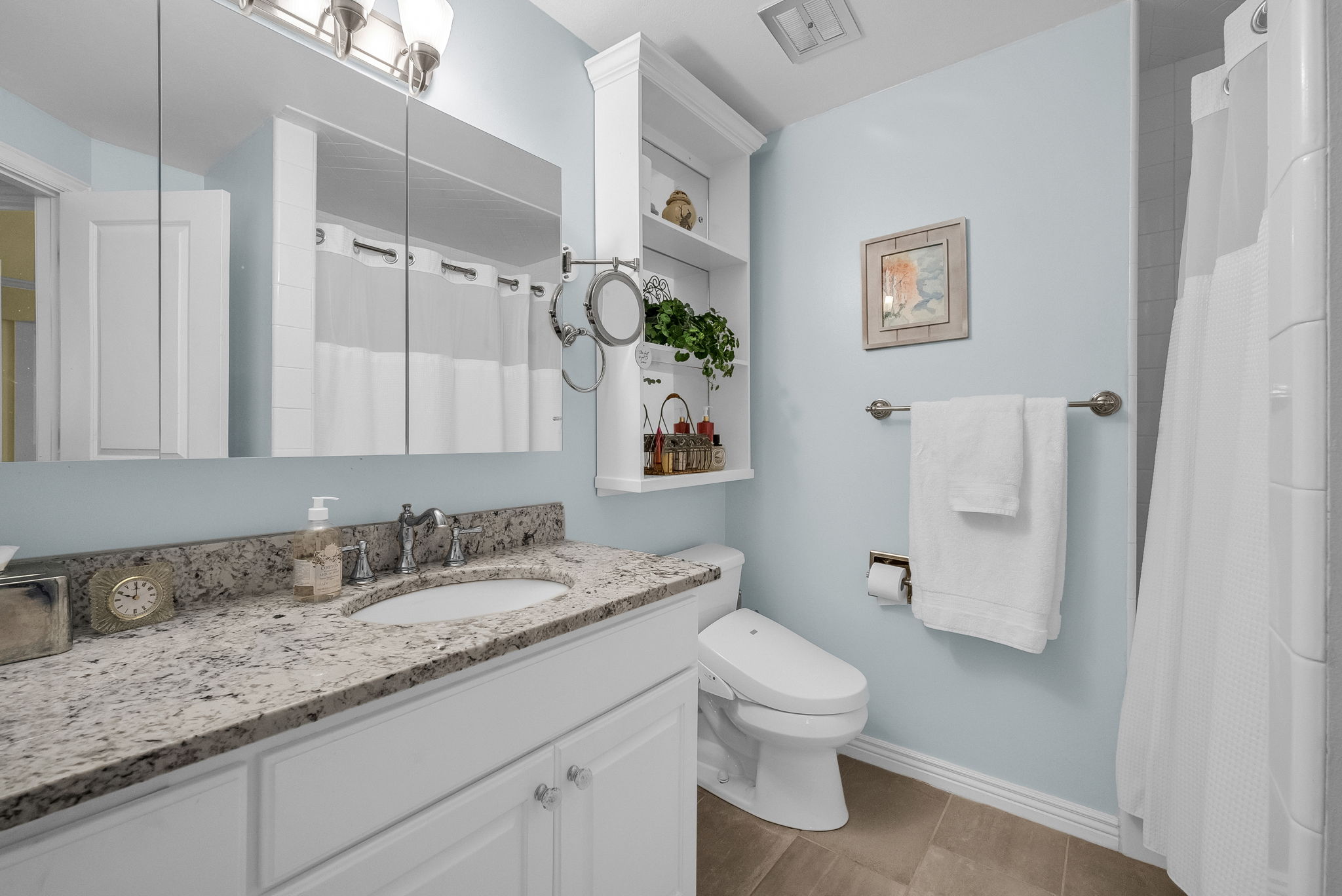 Main bathroom