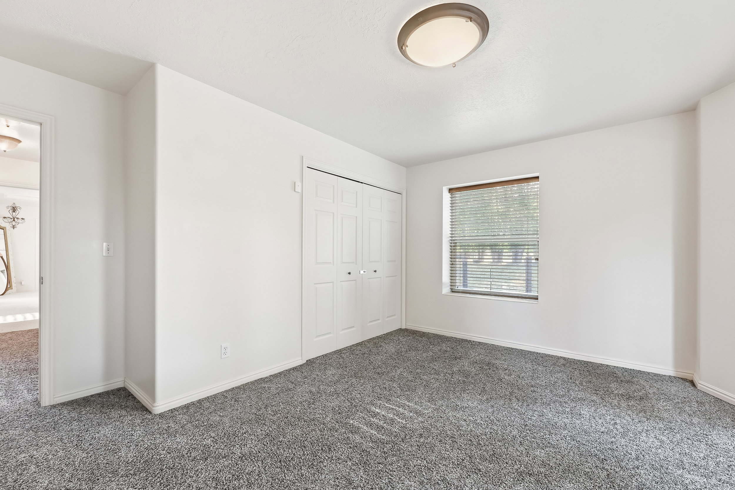 Bedroom/Office