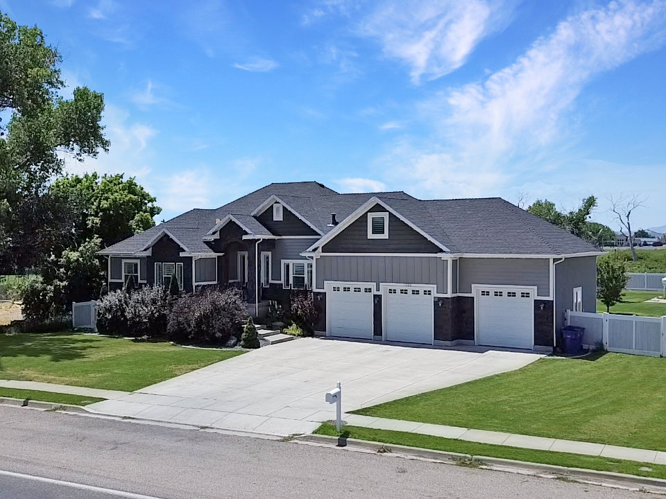 3 car garage on .62 acre