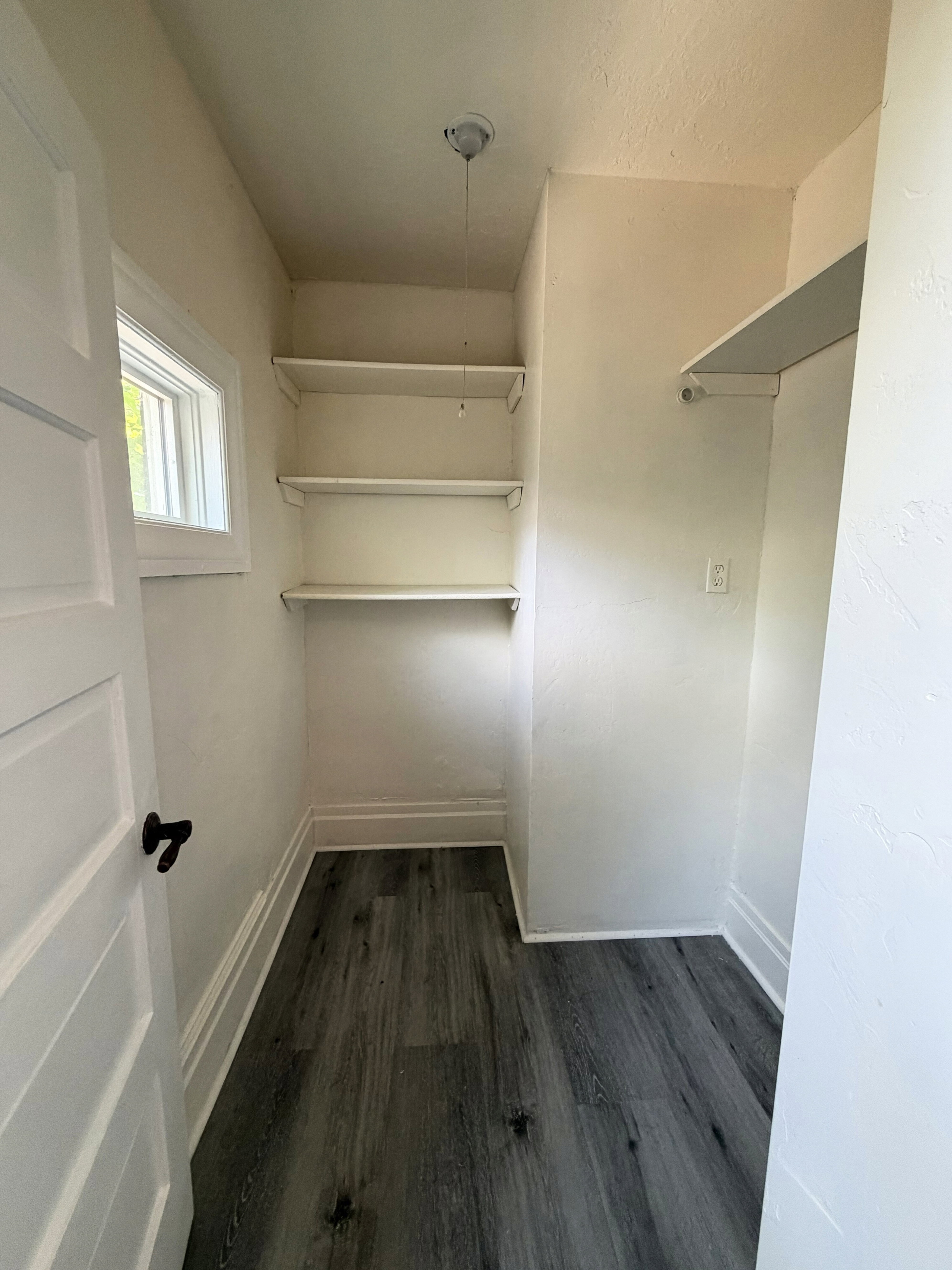 Walk-in Closet