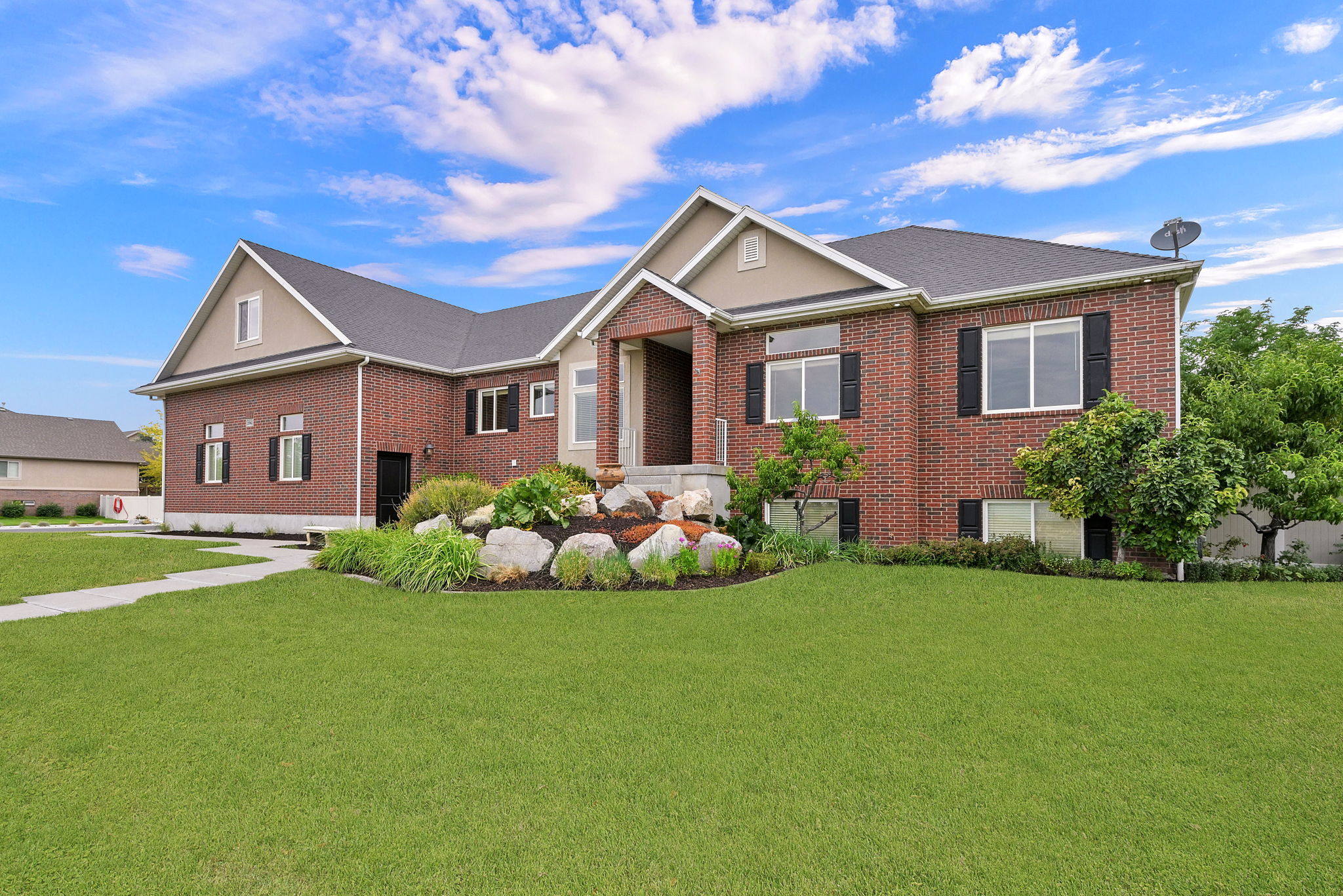 2942 W 2175 S West Haven UT 84401