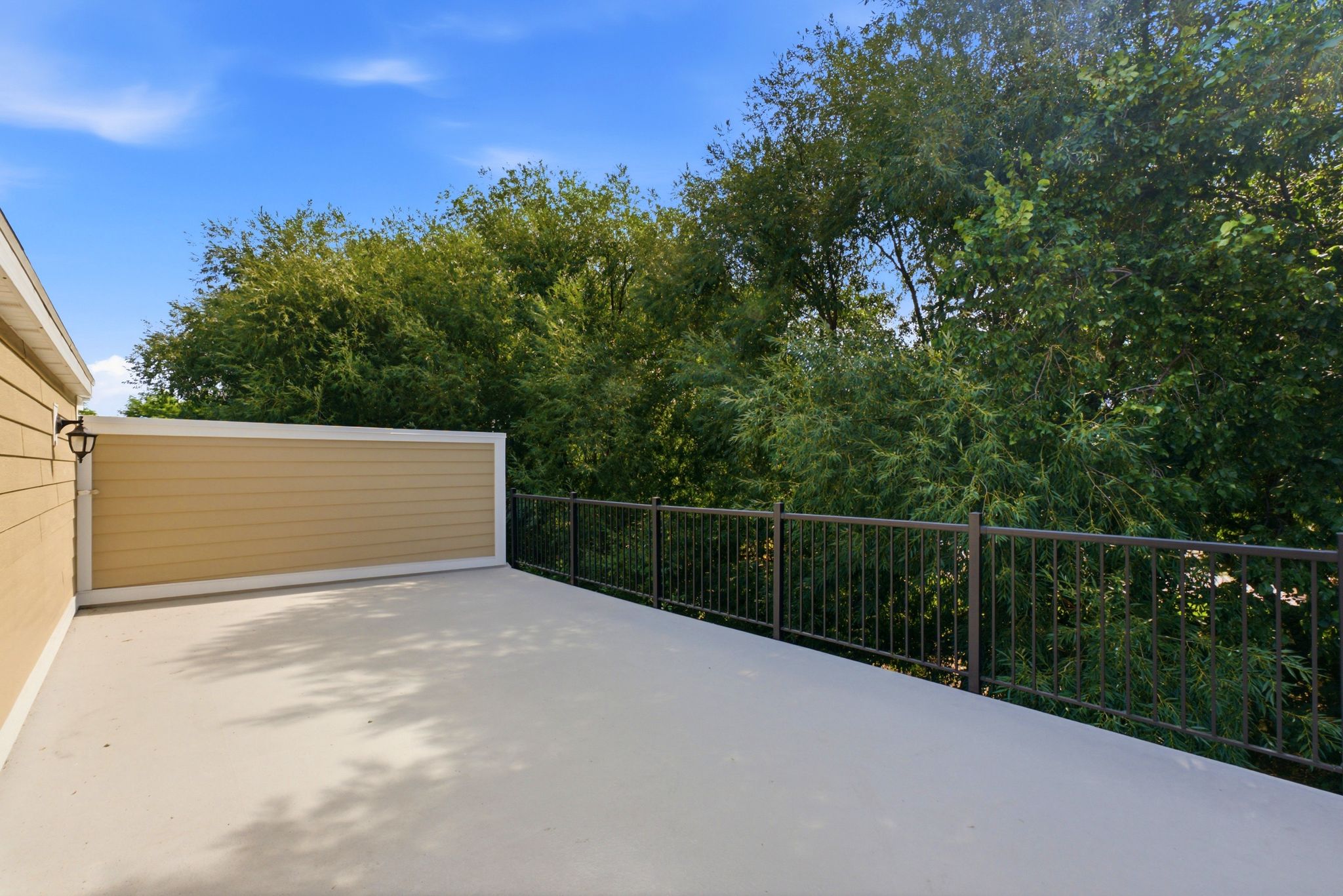 Rooftop deck