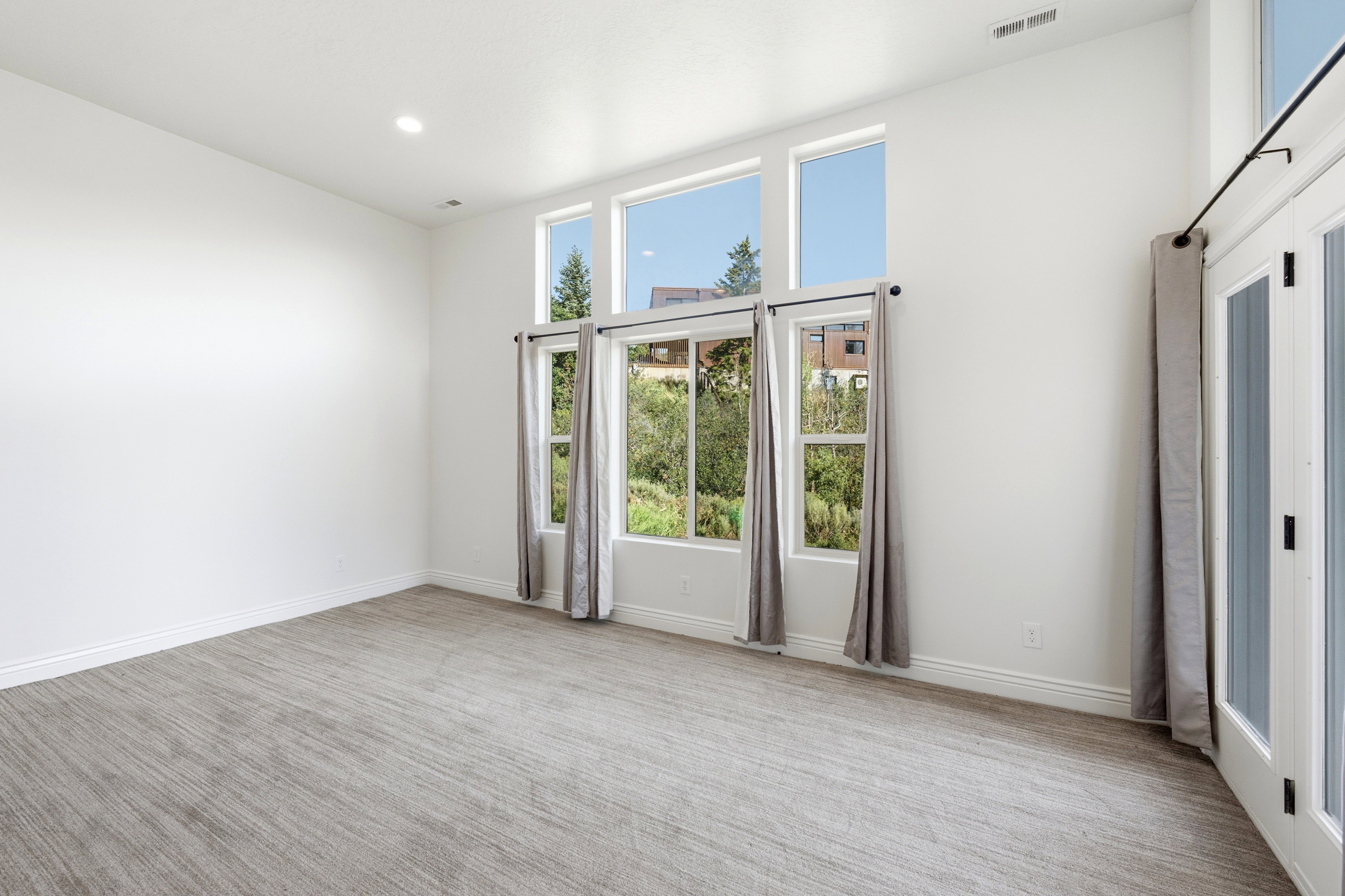 ADU master bedroom