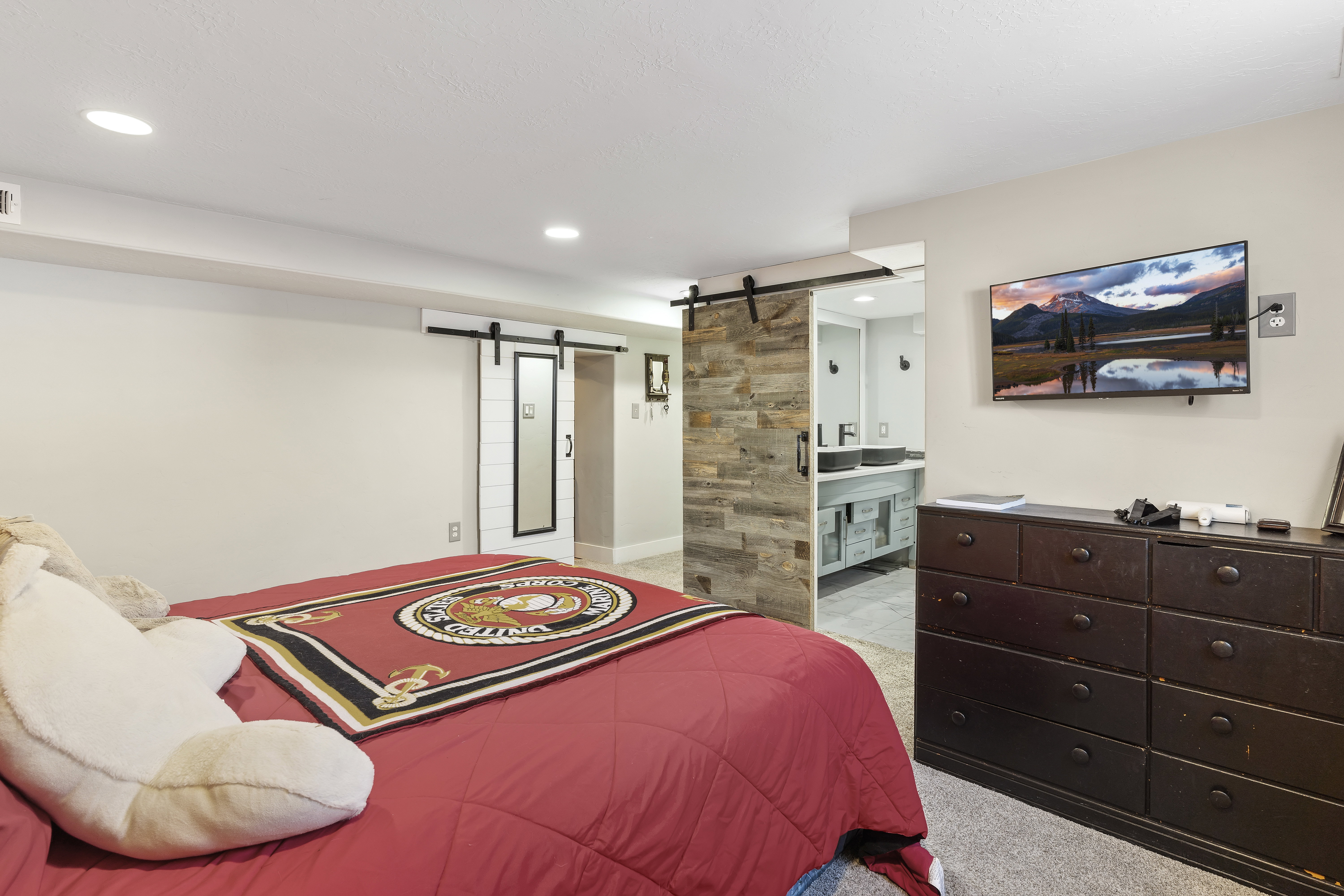 Bedroom with carpet flooring and recessed lighting