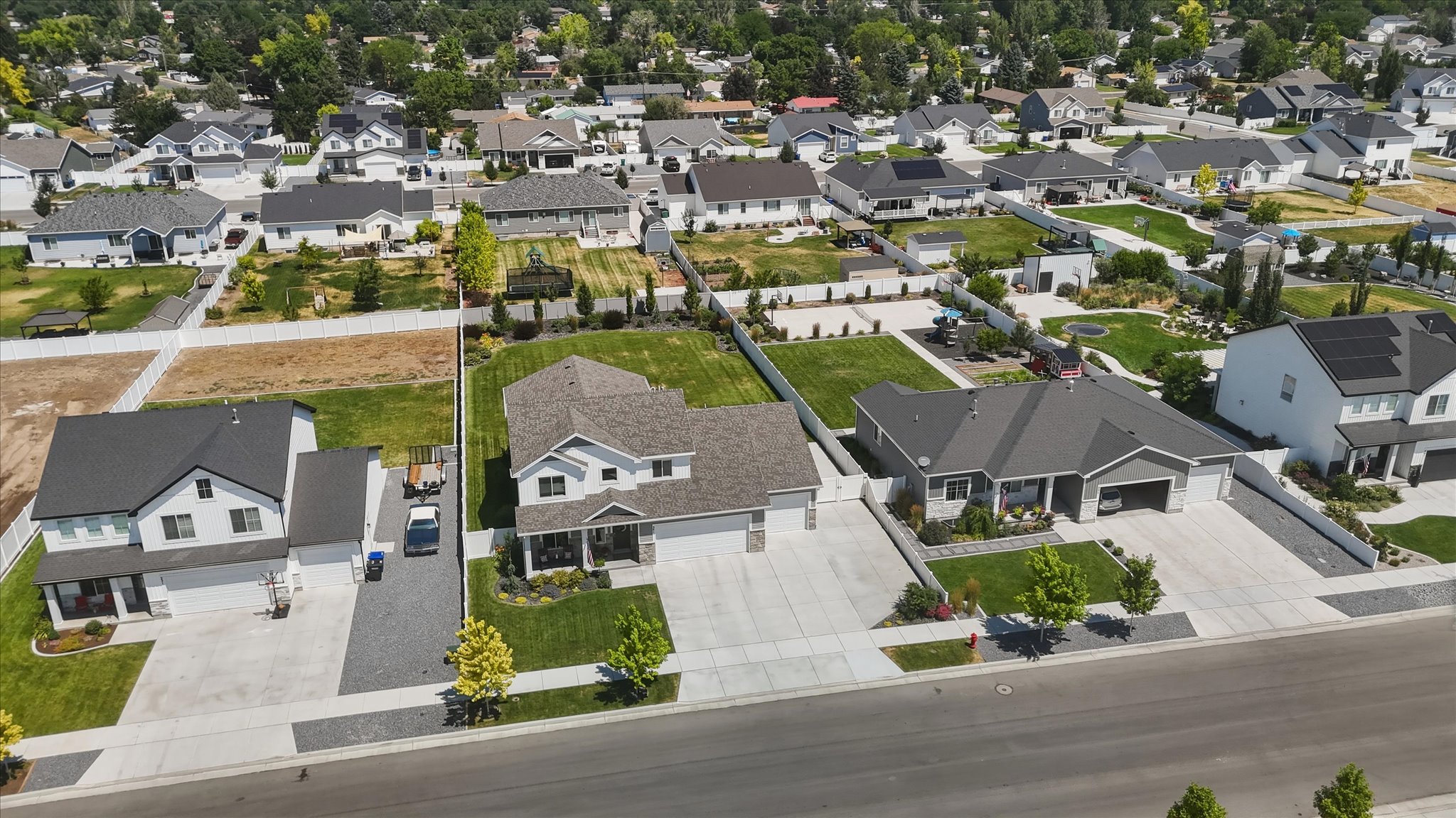 Contemporary neighborhood setting featuring a mix of modern and traditional home styles