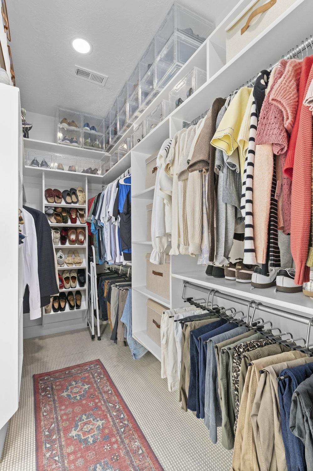 Walk in closet