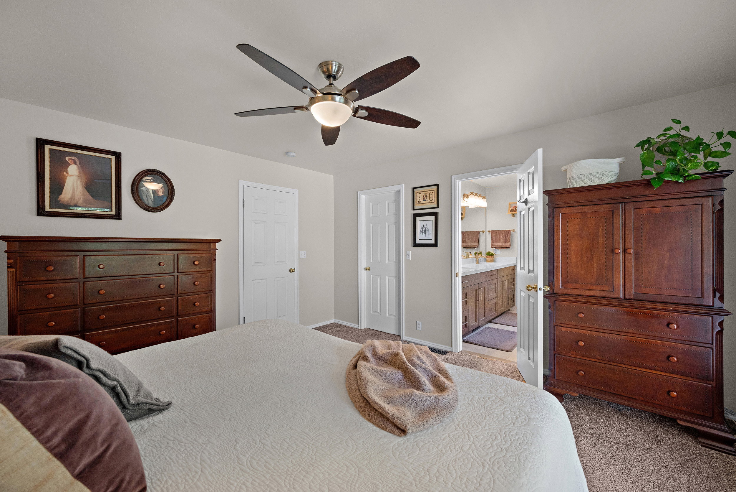 Primary bedroom with ensuite bathroom