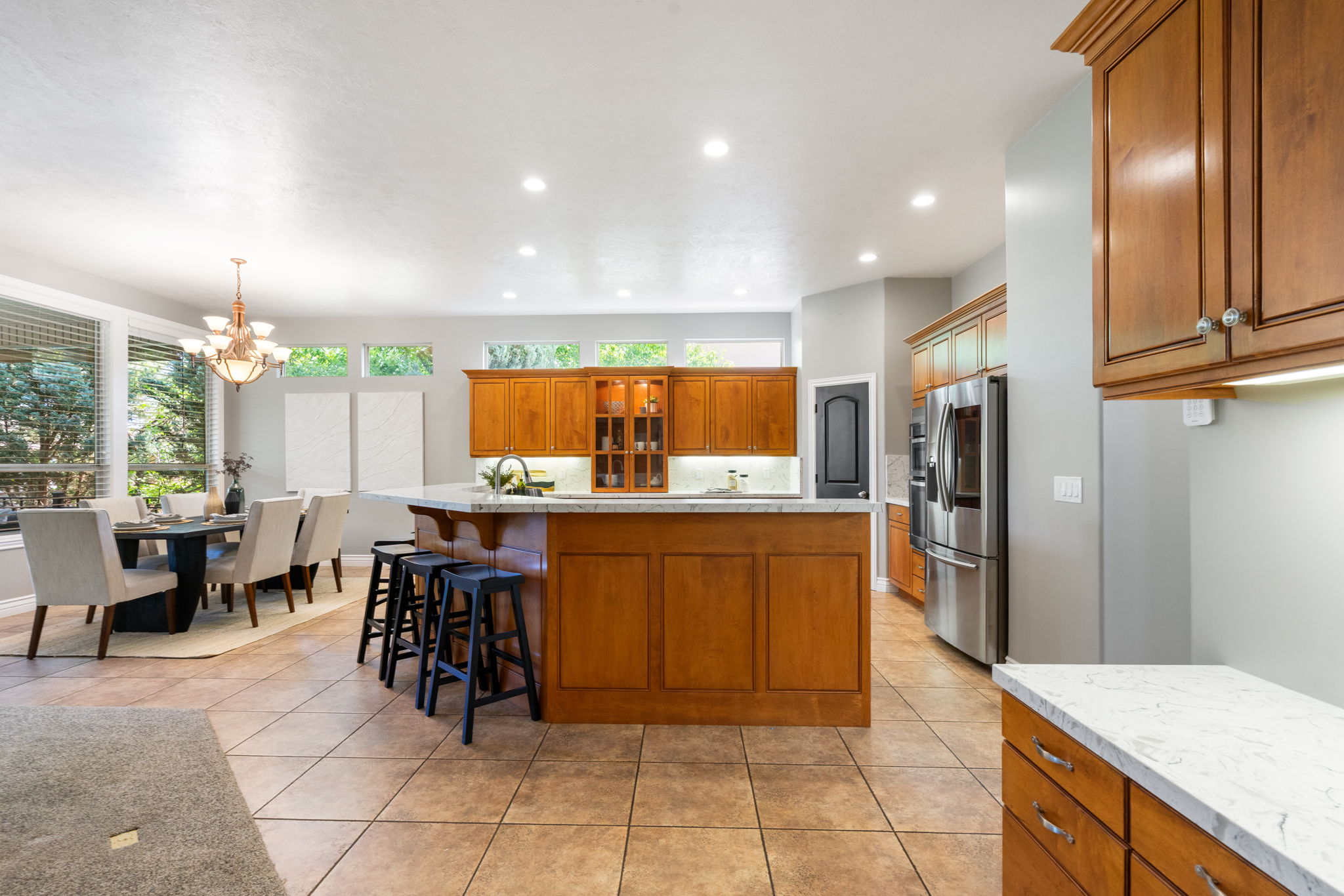 The chef in your family will enjoy this updated and functional kitchen with semi-formal dining area.