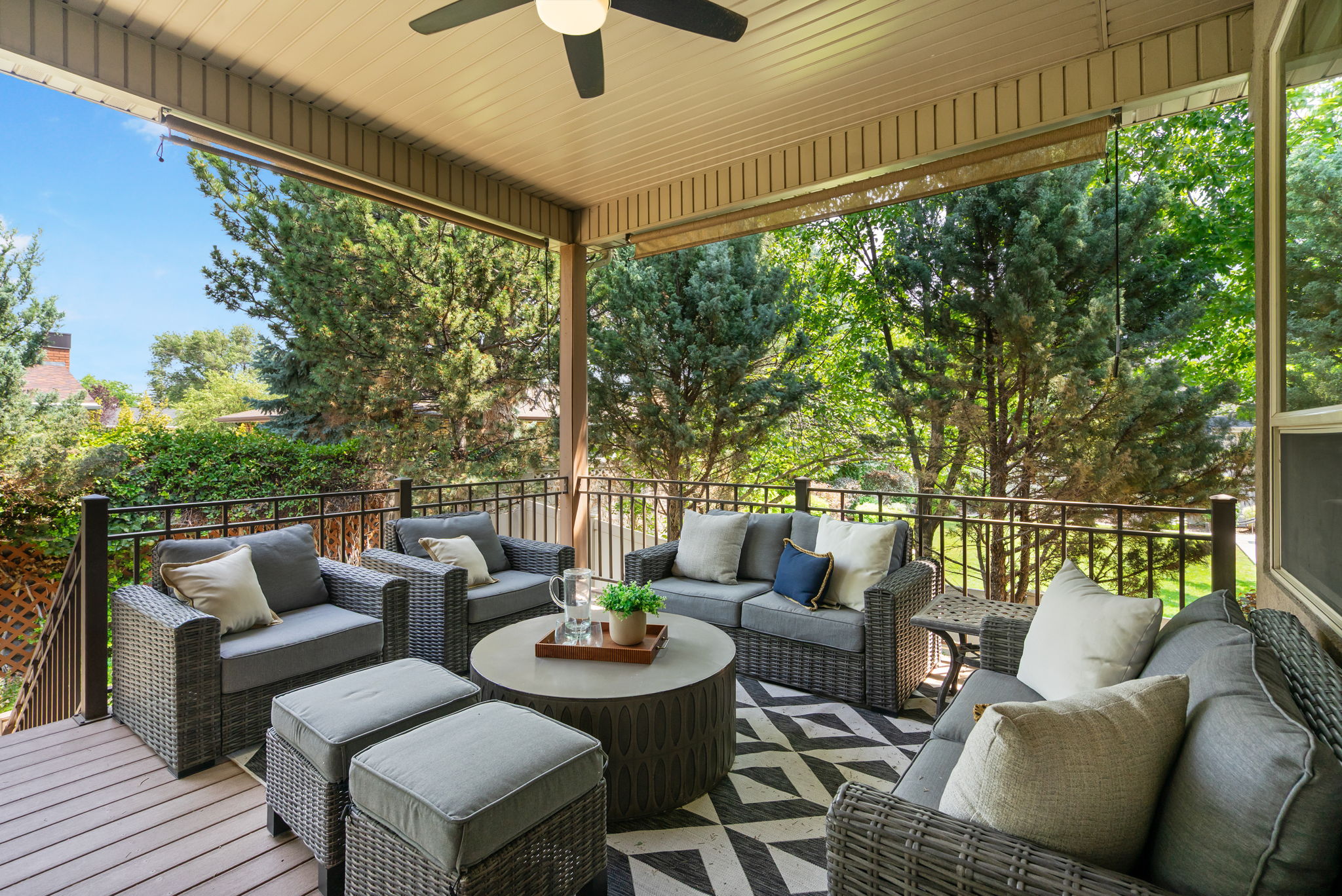 From the kitchen entertain on the large oversized, covered deck YEAR ROUND.