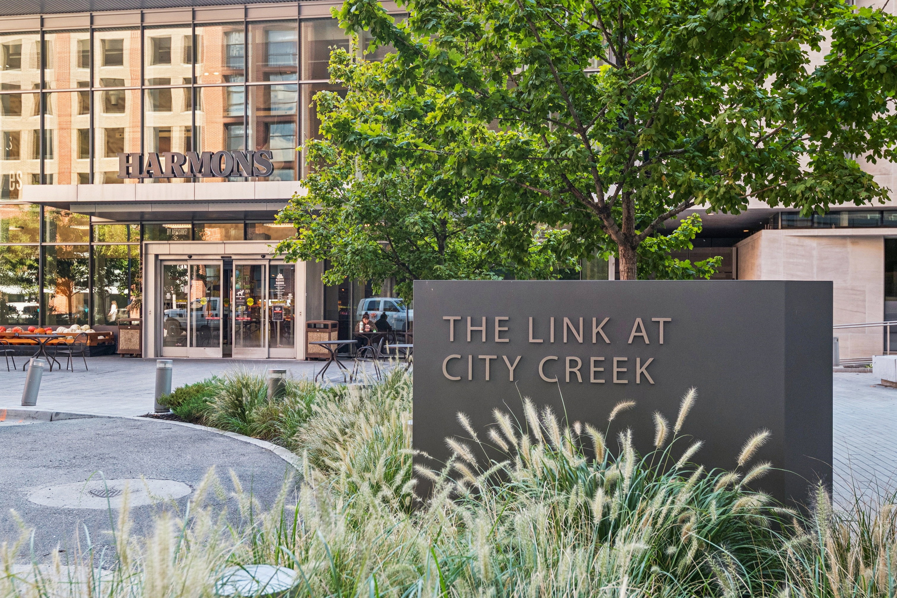 Exterior sign for "The Link at City Creek"